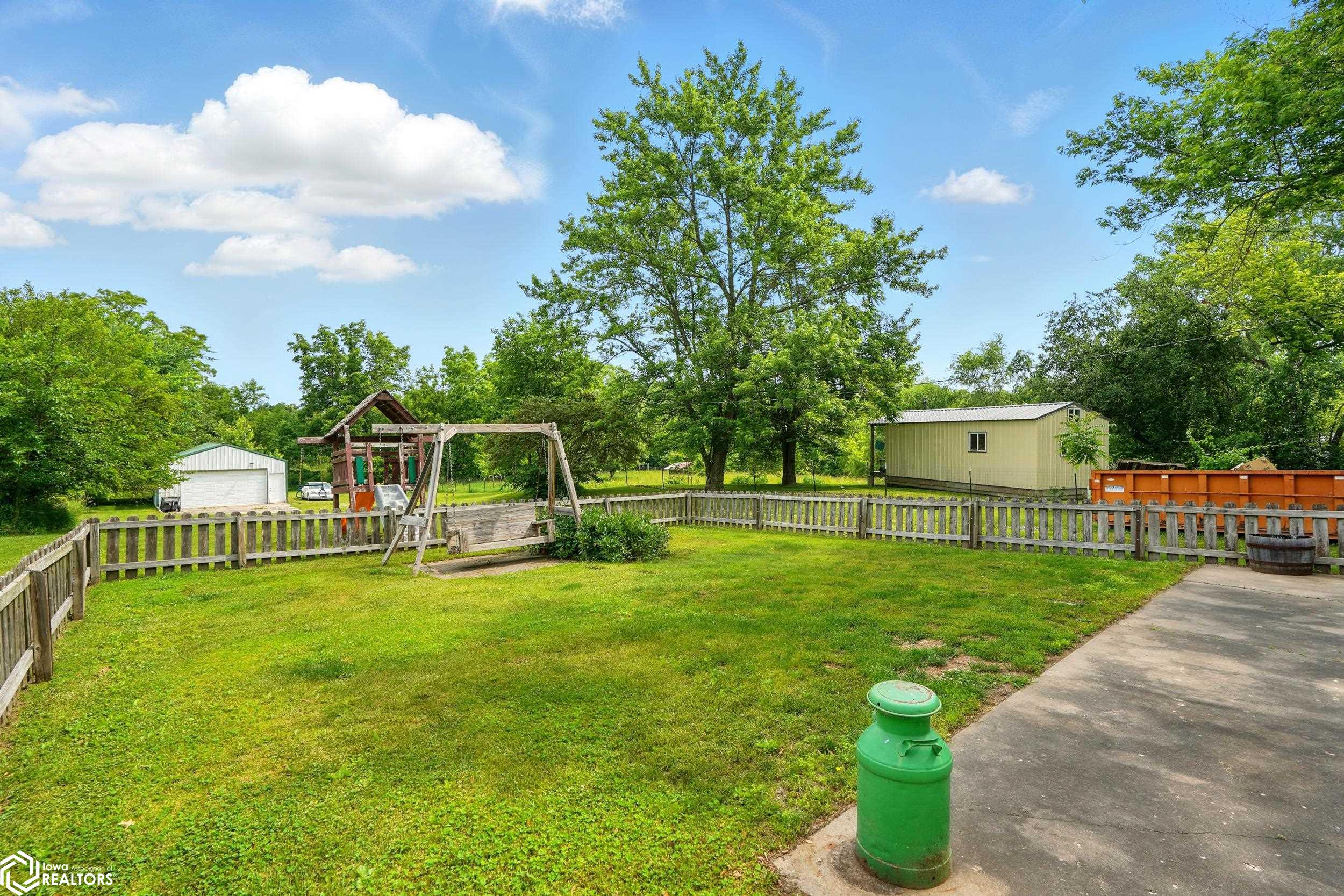 301 W Fountain Street, Brighton, Iowa image 7