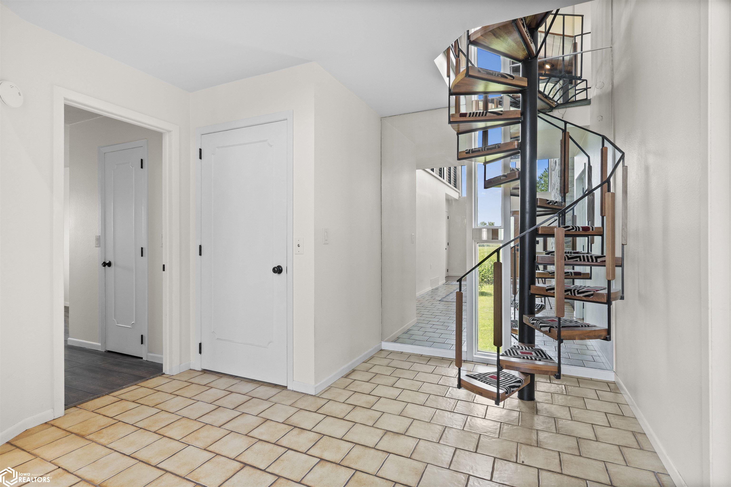 2411 160th Street, Mount Union, Iowa image 16