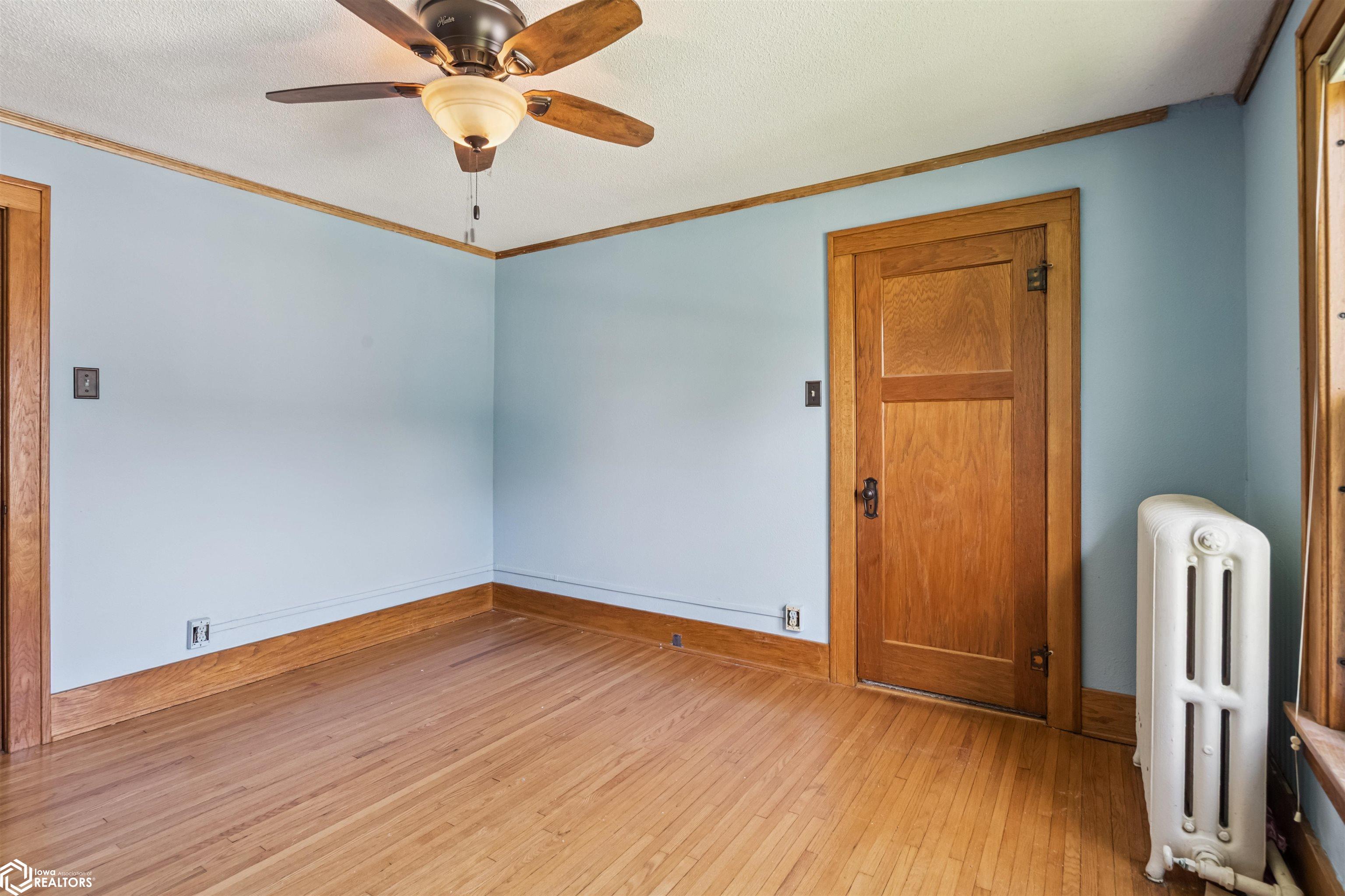 909 Elm Street, Grinnell, Iowa image 21