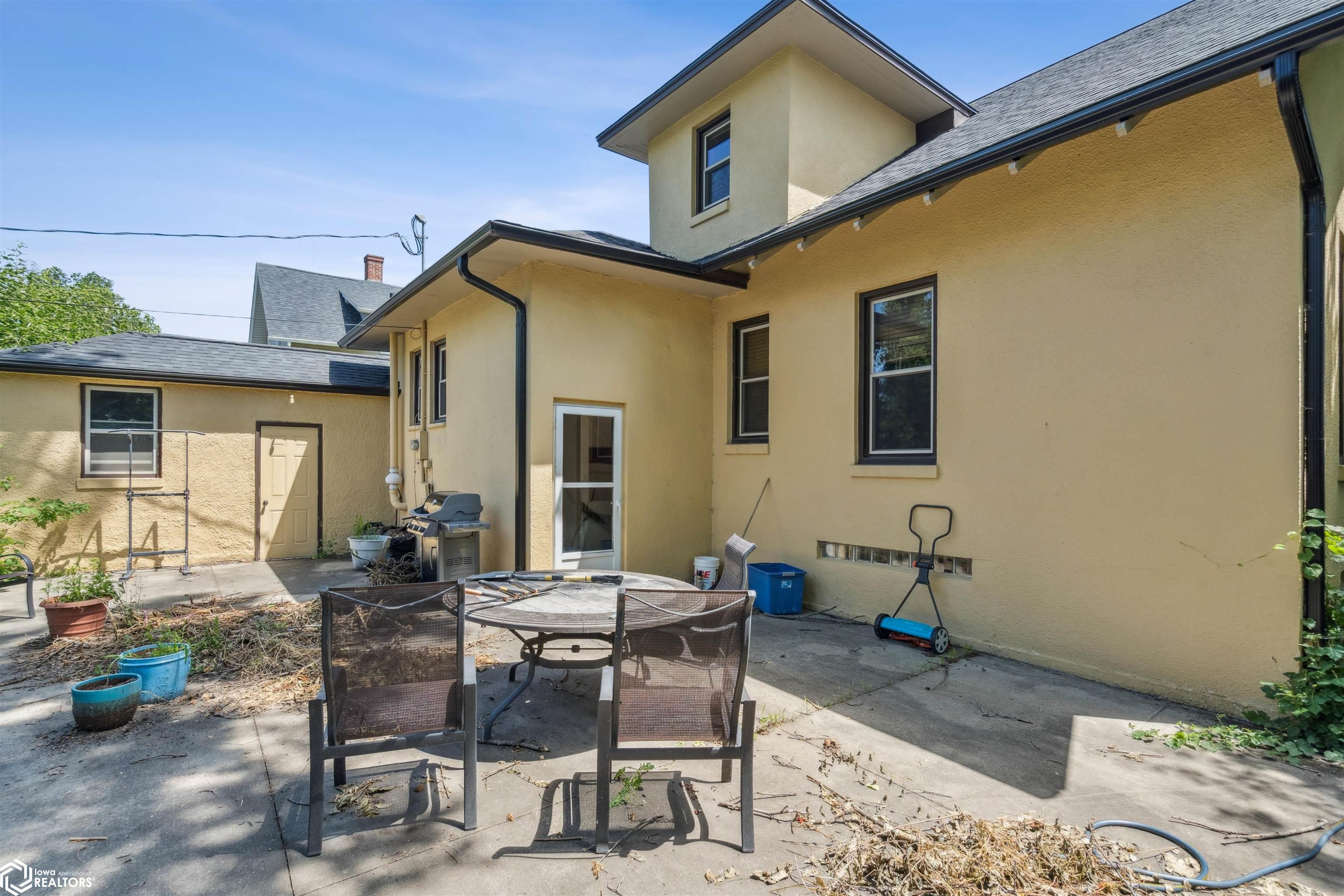 909 Elm Street, Grinnell, Iowa image 22