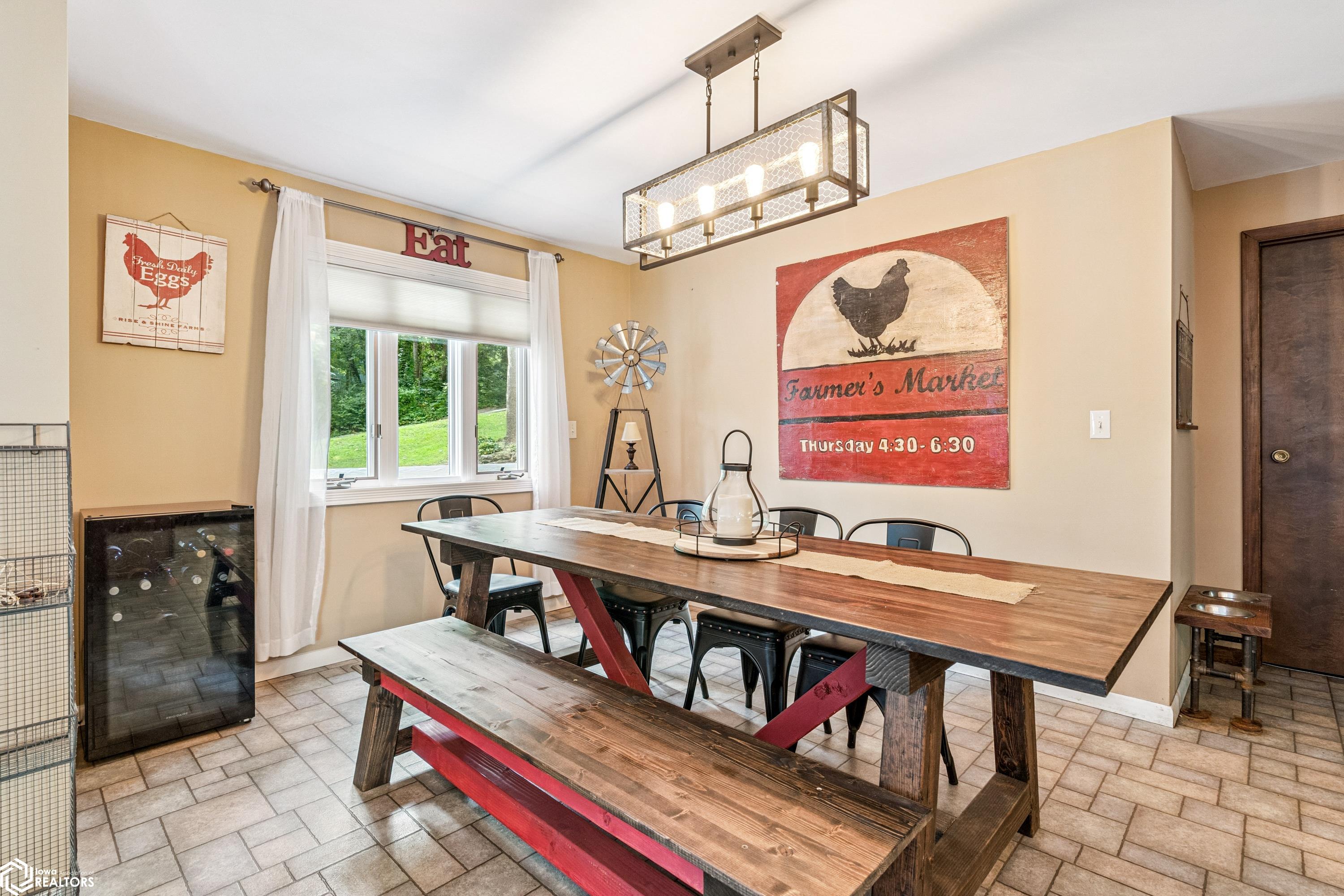 10552 Rolling Hills Drive, Burlington, Iowa image 12