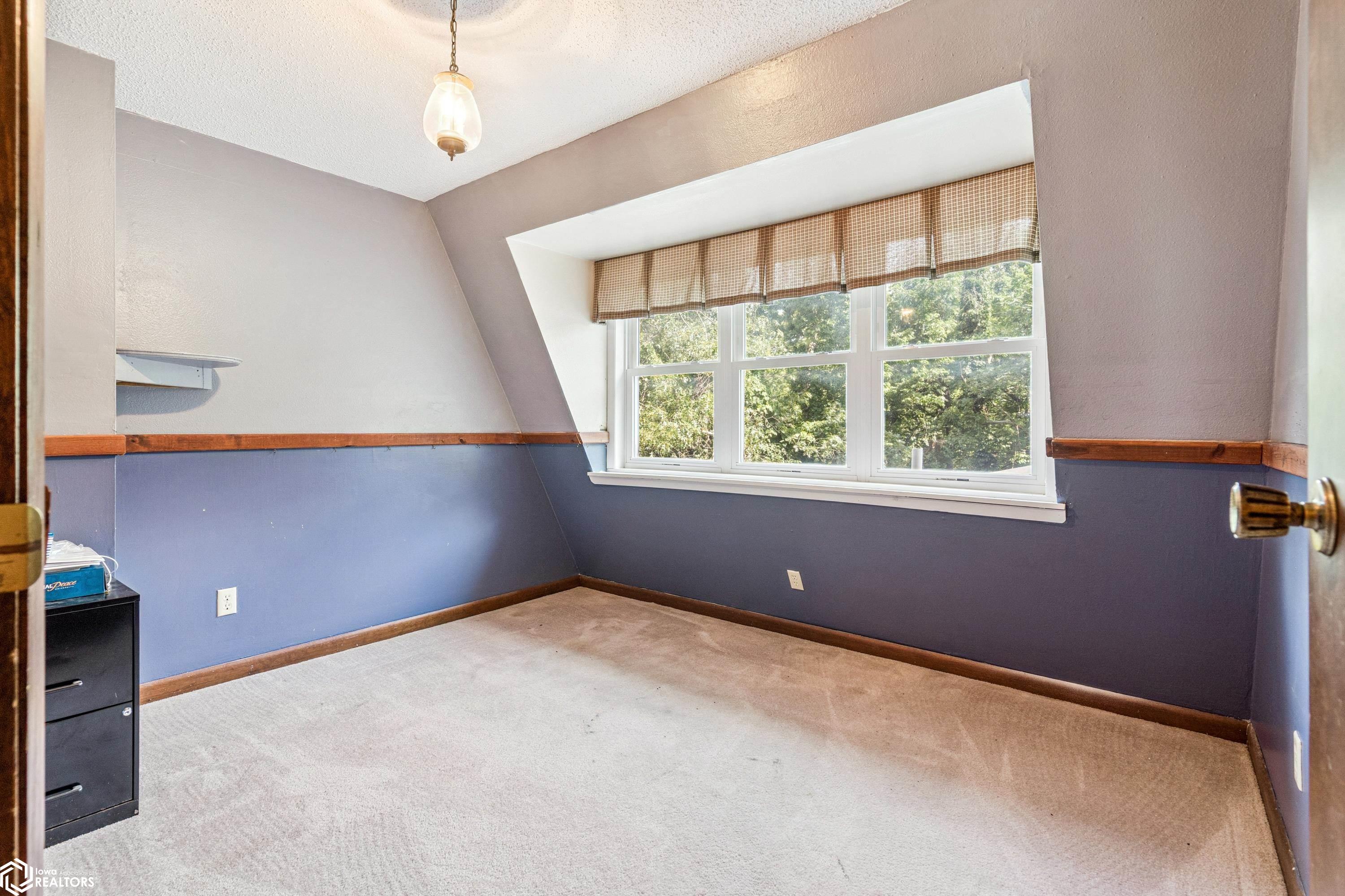 10552 Rolling Hills Drive, Burlington, Iowa image 25