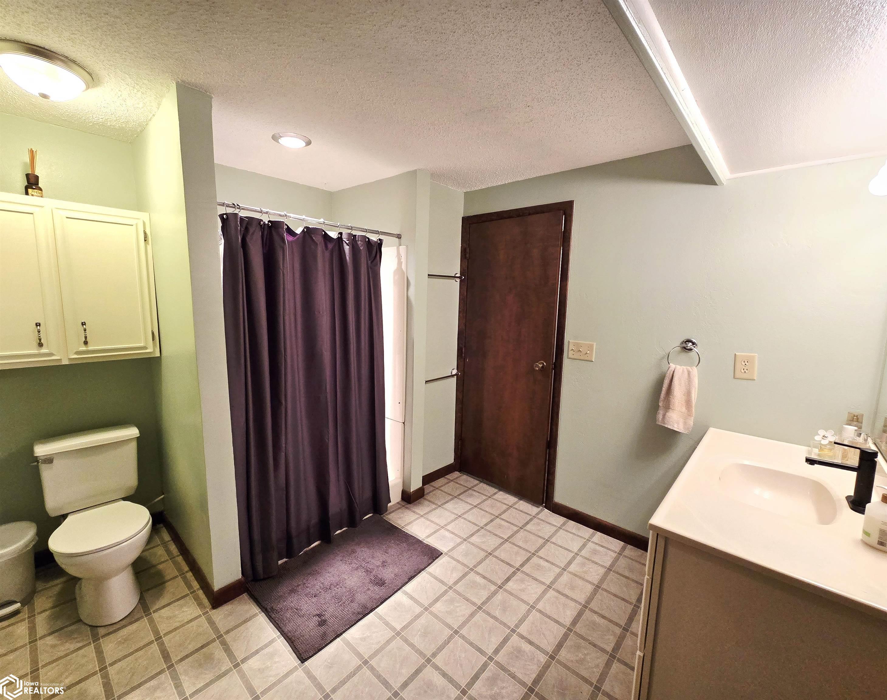 10552 Rolling Hills Drive, Burlington, Iowa image 26