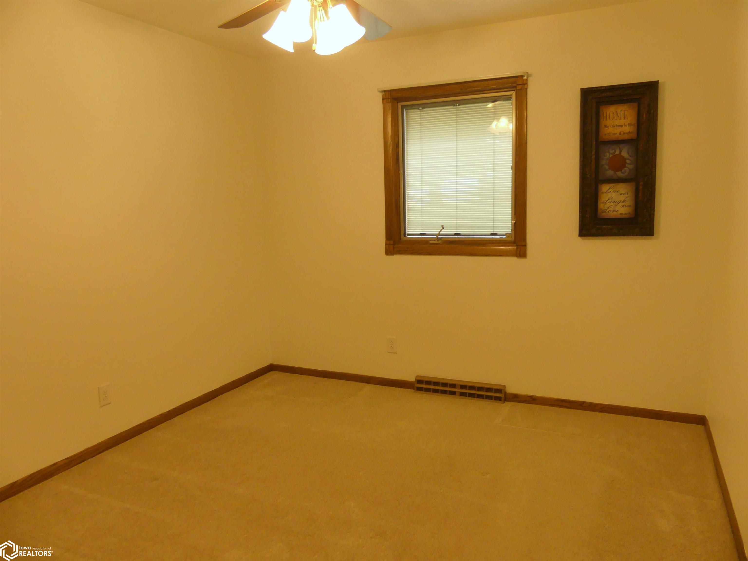 502 S Walnut Street, Carroll, Iowa image 22