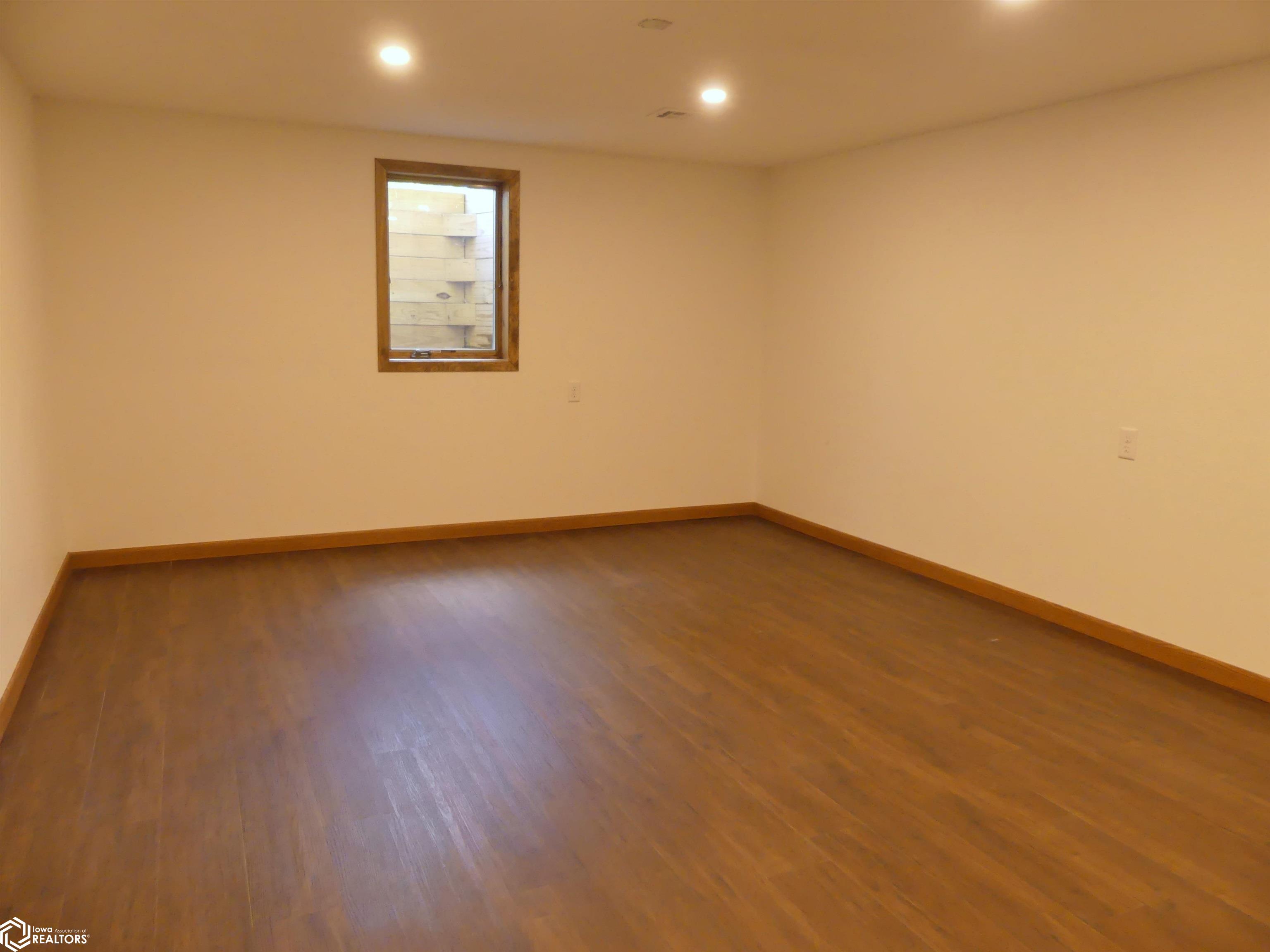 502 S Walnut Street, Carroll, Iowa image 36