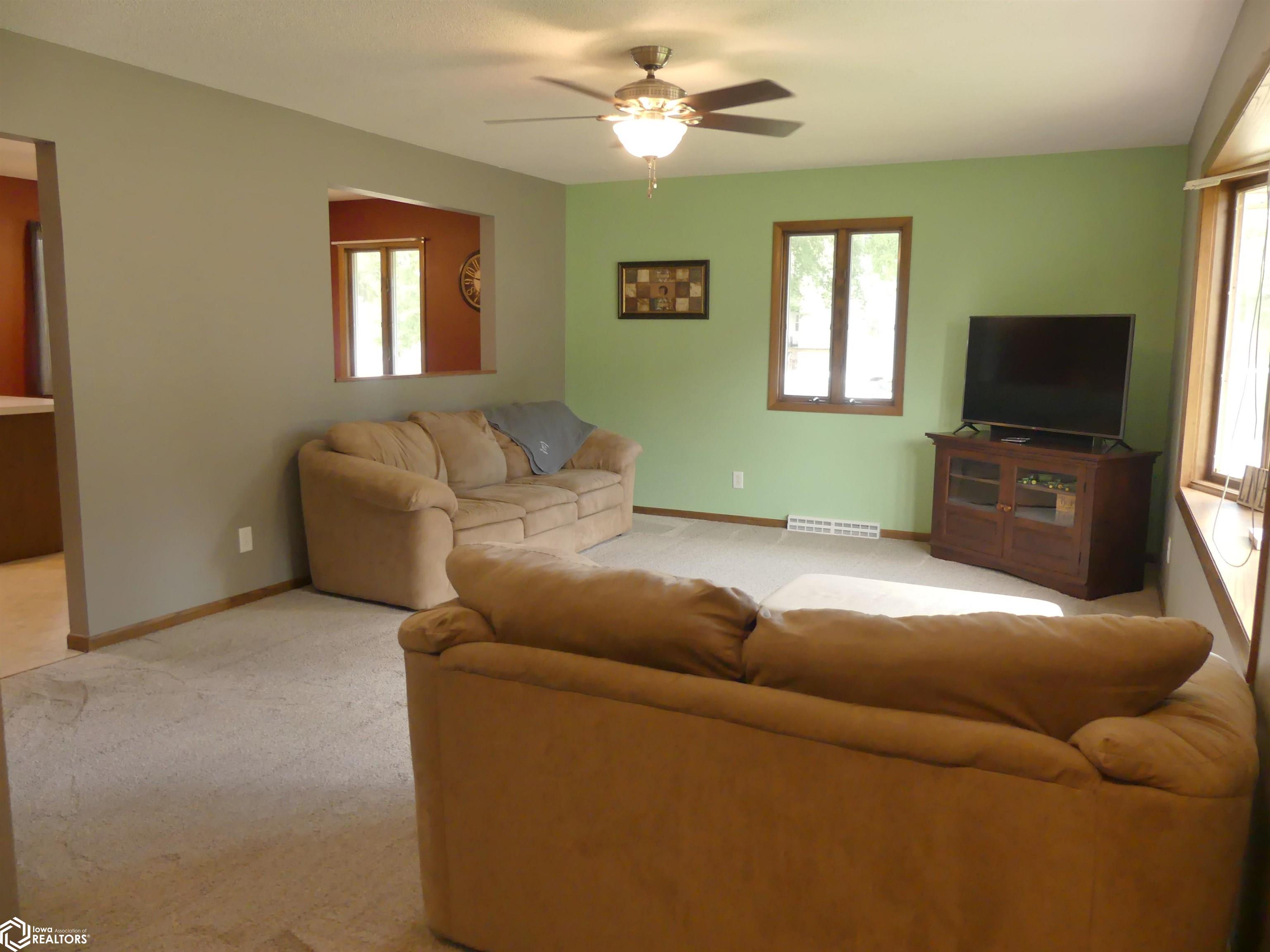 502 S Walnut Street, Carroll, Iowa image 6