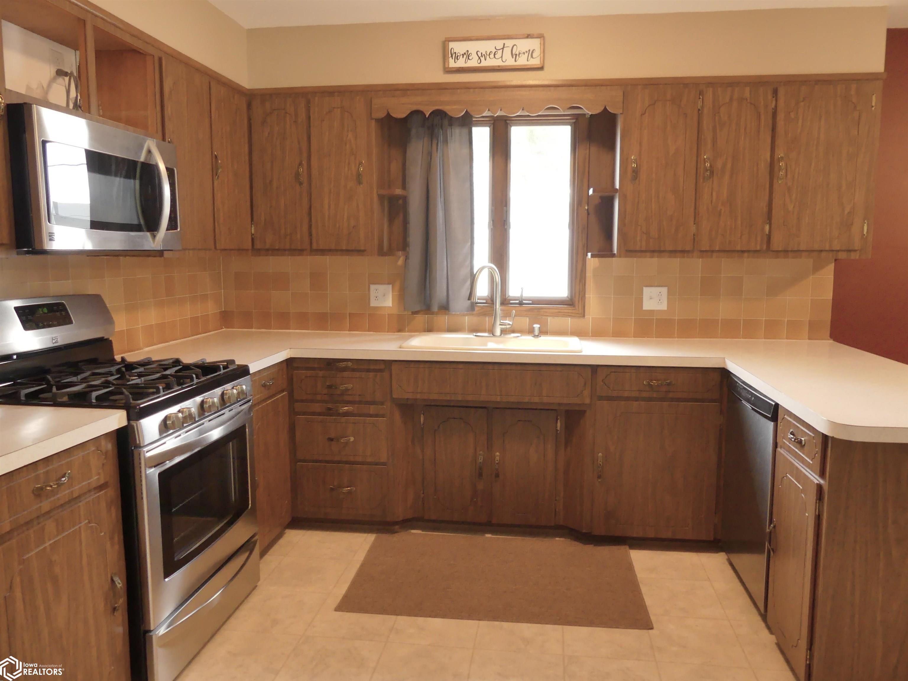 502 S Walnut Street, Carroll, Iowa image 10