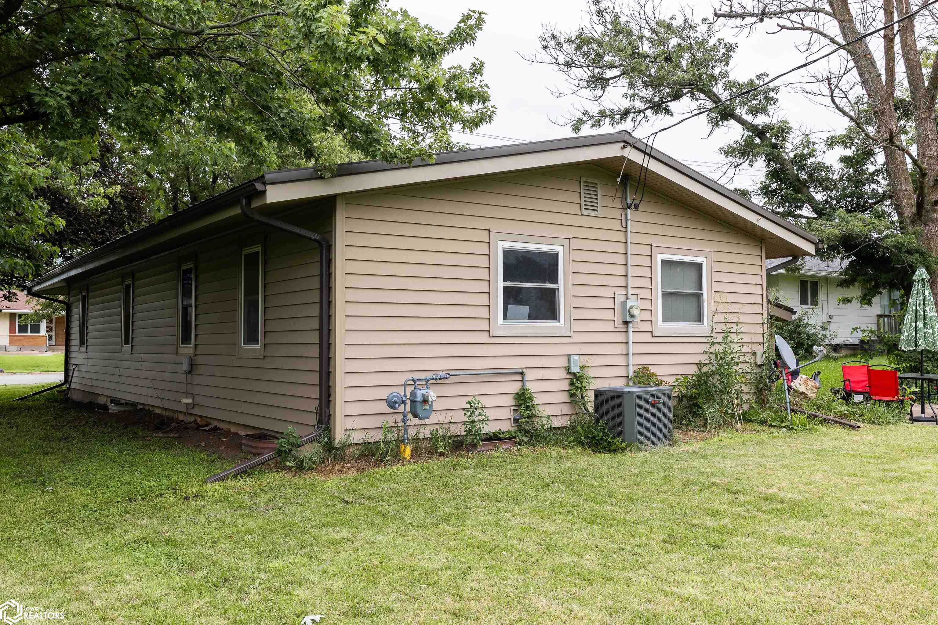 716 Ilion Avenue, Chariton, Iowa image 11