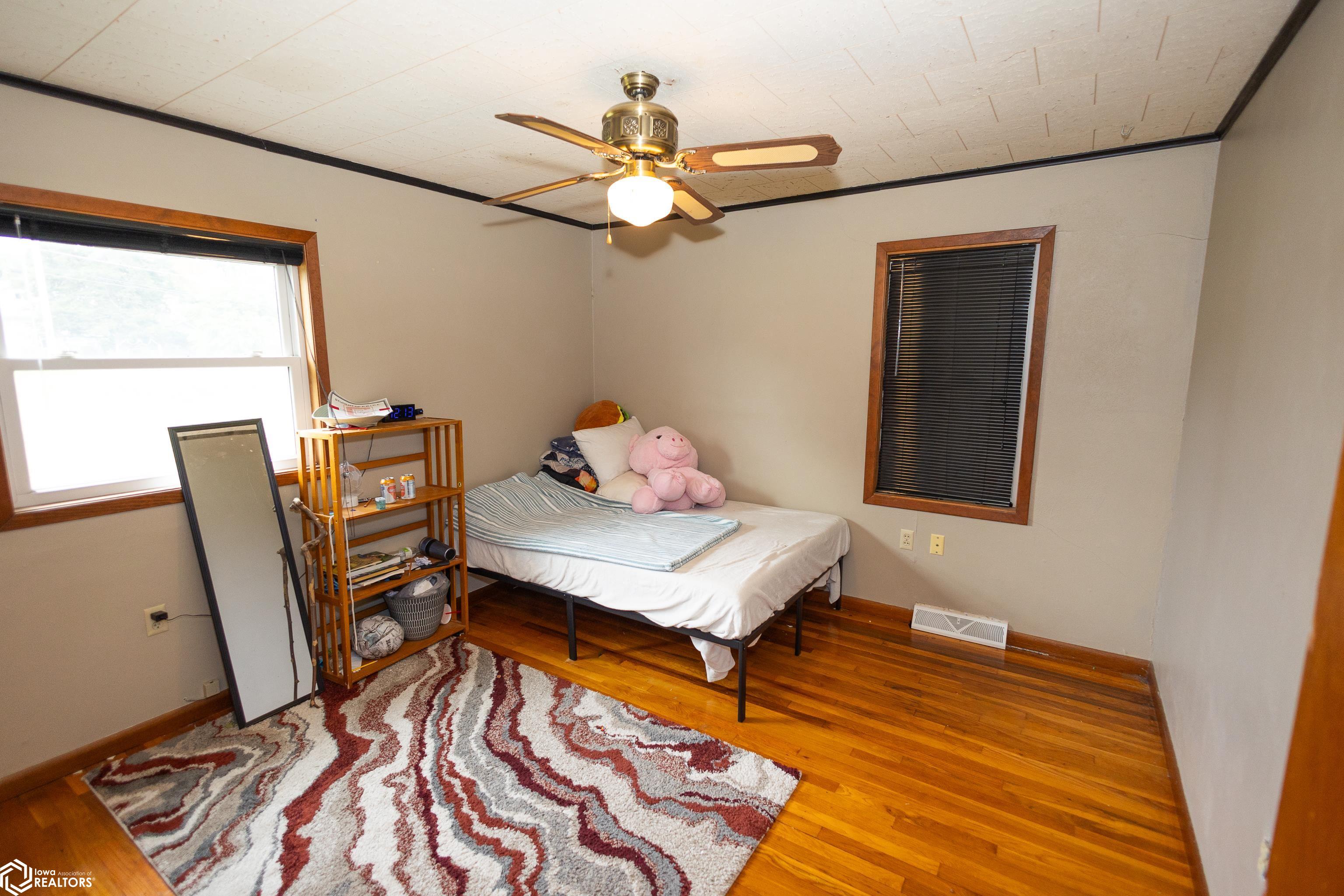 716 Ilion Avenue, Chariton, Iowa image 9