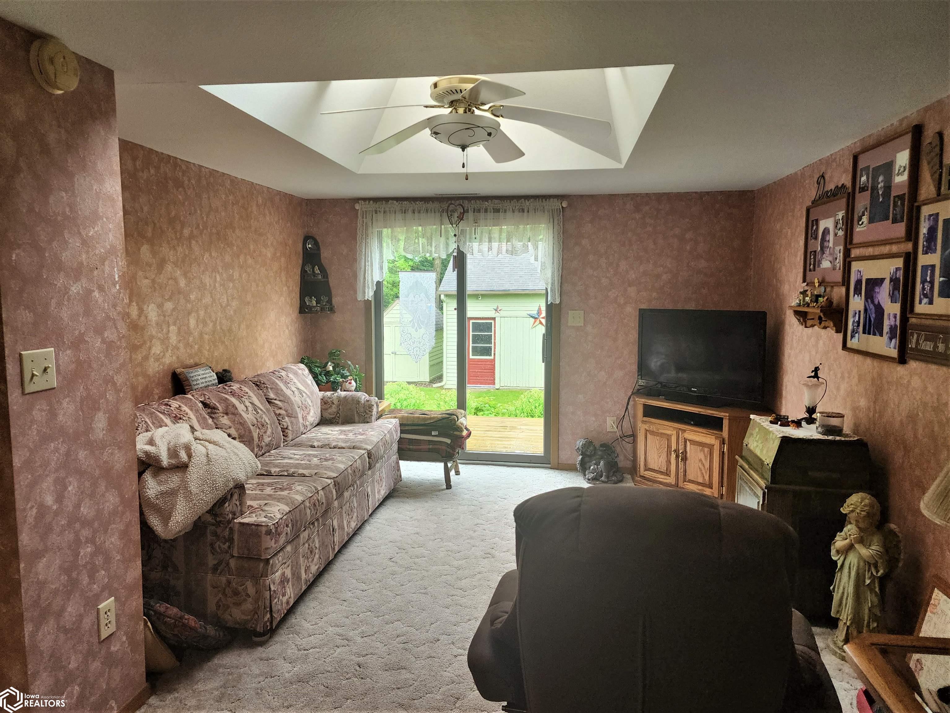 908 N Wooster Street, Algona, Iowa image 9