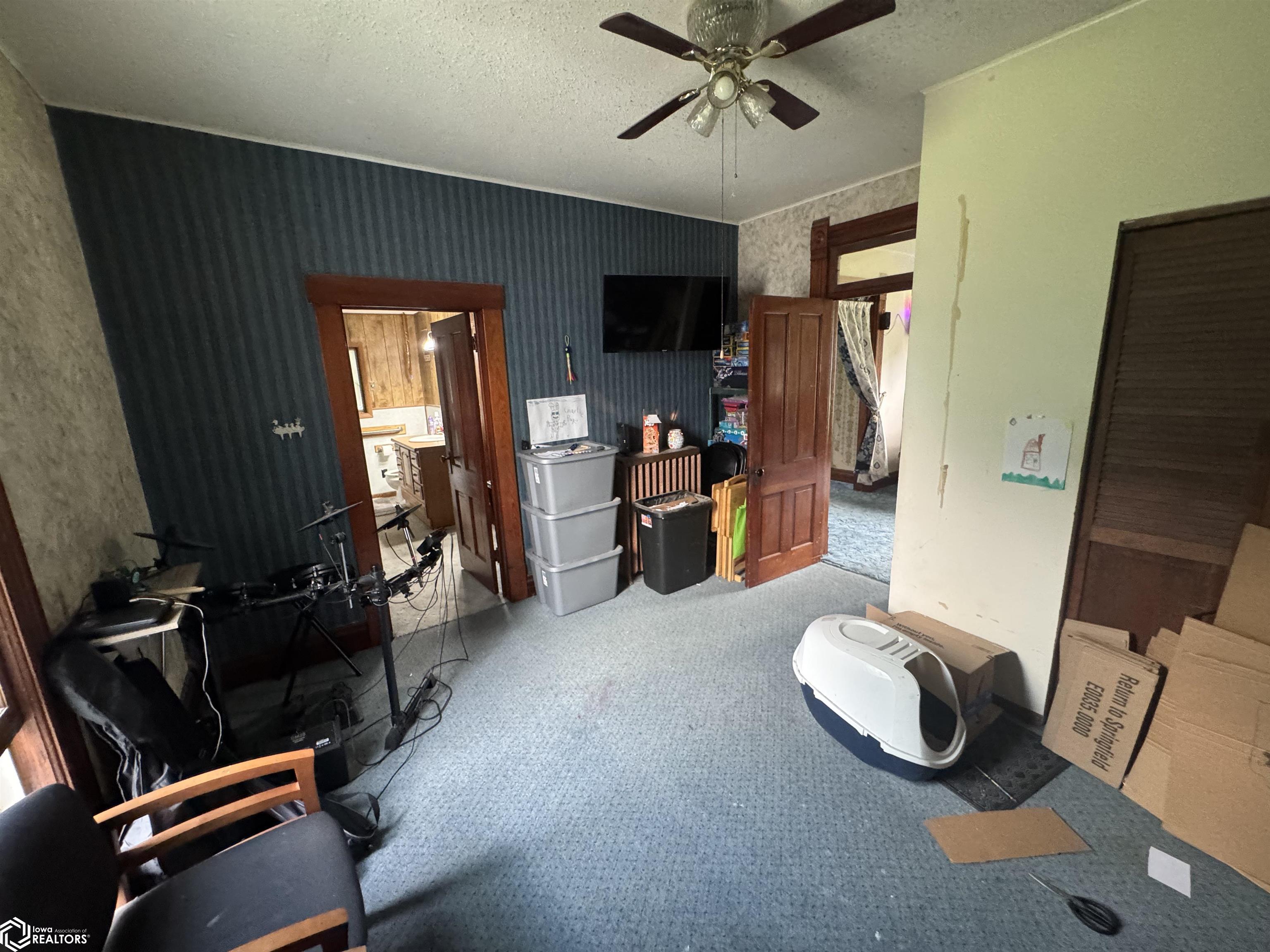 411 E Division Street, Orient, Iowa image 16