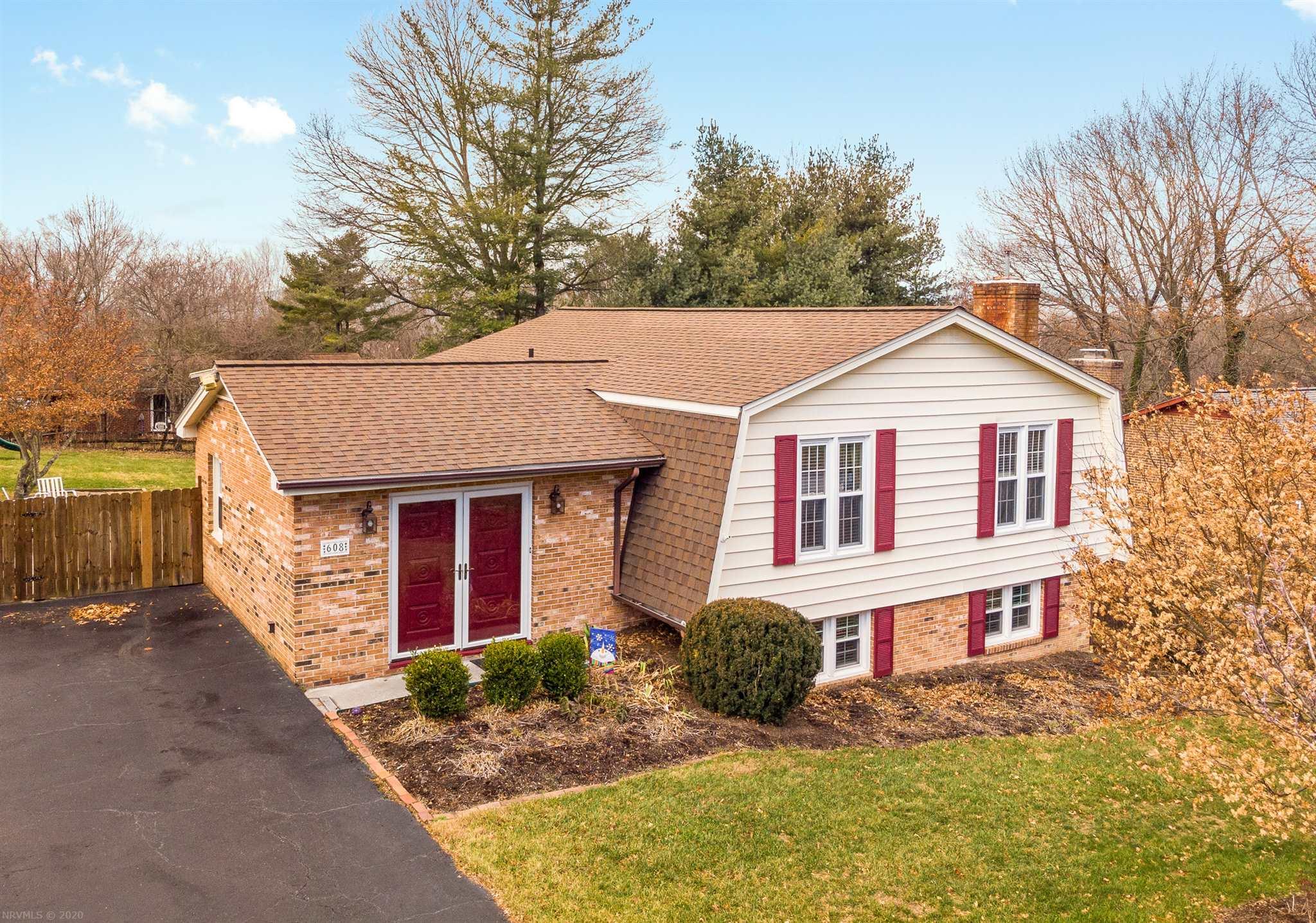 Blacksburg Homes For Sale from 200,000 to 300,000