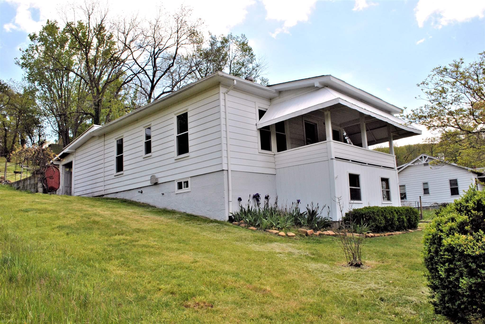 Pulaski in Pulaski County Berkshire Hathaway HomeServices Mountain Sky