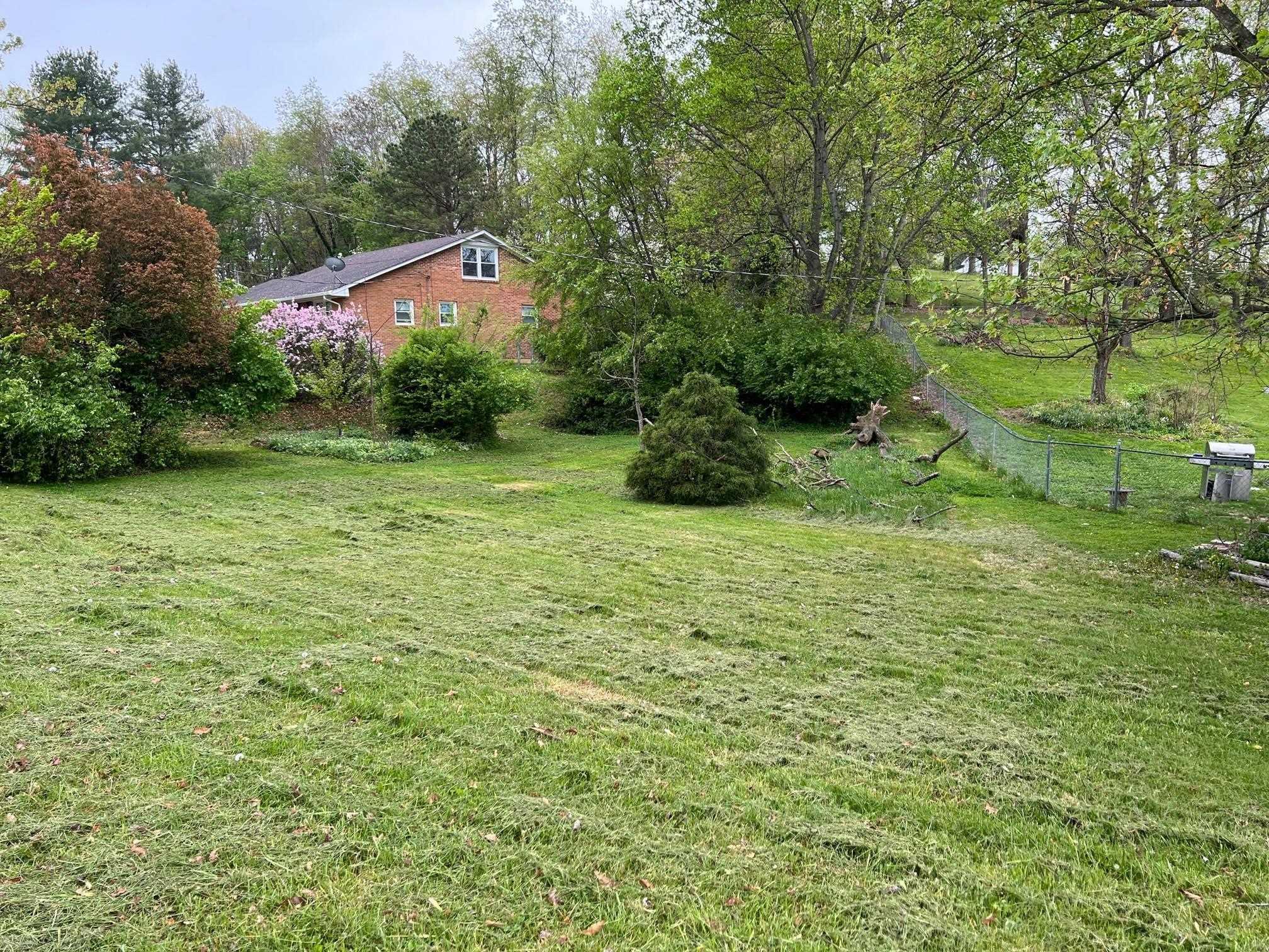 Nice 0.178 Acre lot in the City of Radford- ready for you to build on! Partially fenced. See documents for examples of possible houses that will fit beautifully on this lot. Zoned R-3