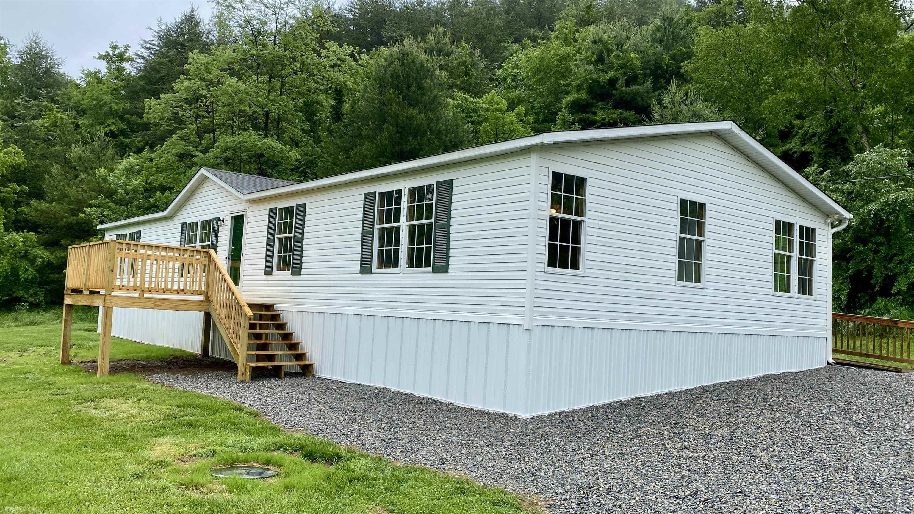 Pulaski, Virginia 5100 Lizzie Gunn Road, Pulaski, VA Residential For Sale