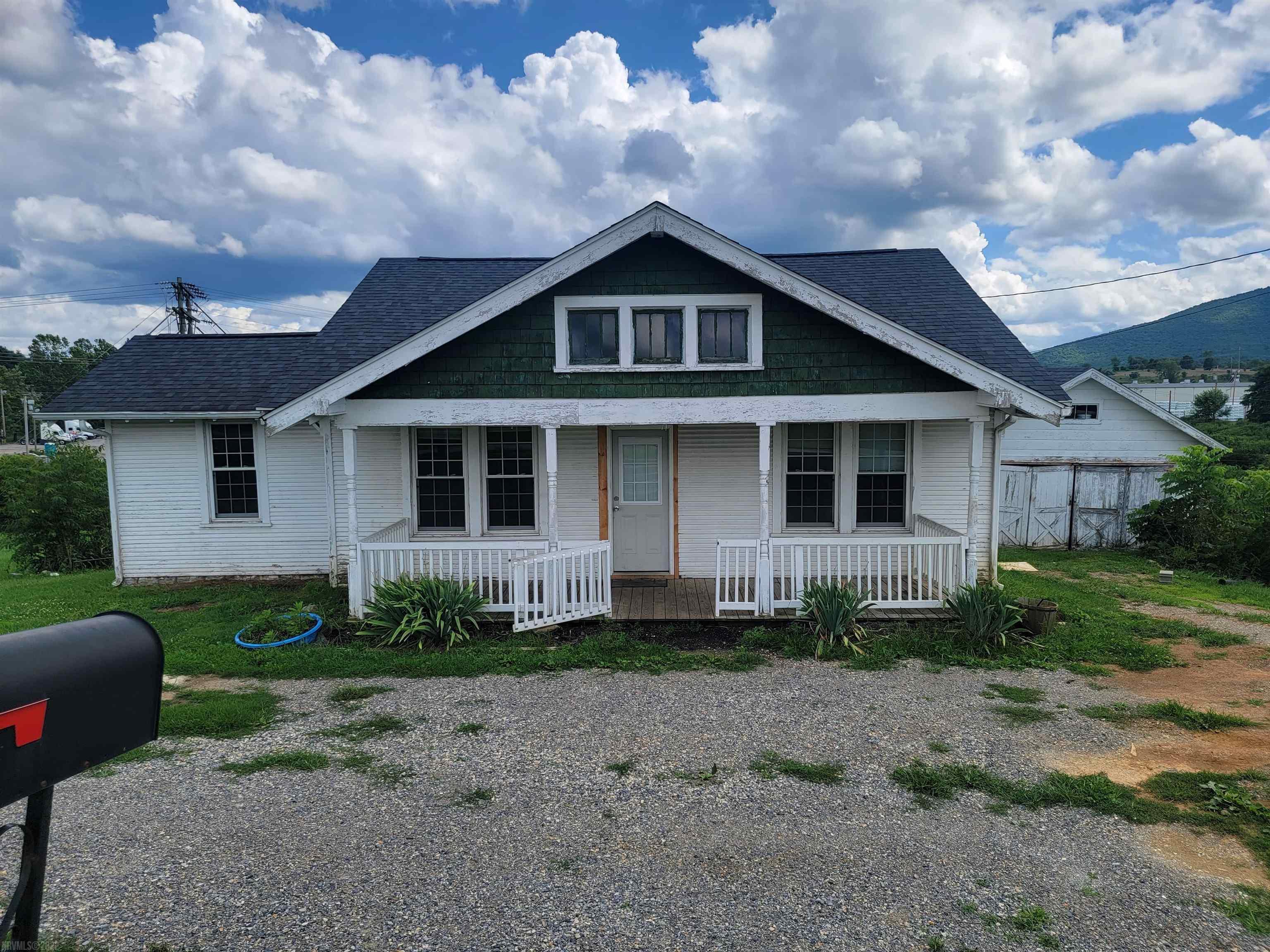 Rare Opportunity to own a mini-farm in the city limits of Pulaski! No restrictions for animals, lot can be subdivided. Home is a 4 Bed 1 Bath with newer HVAC and roof.
