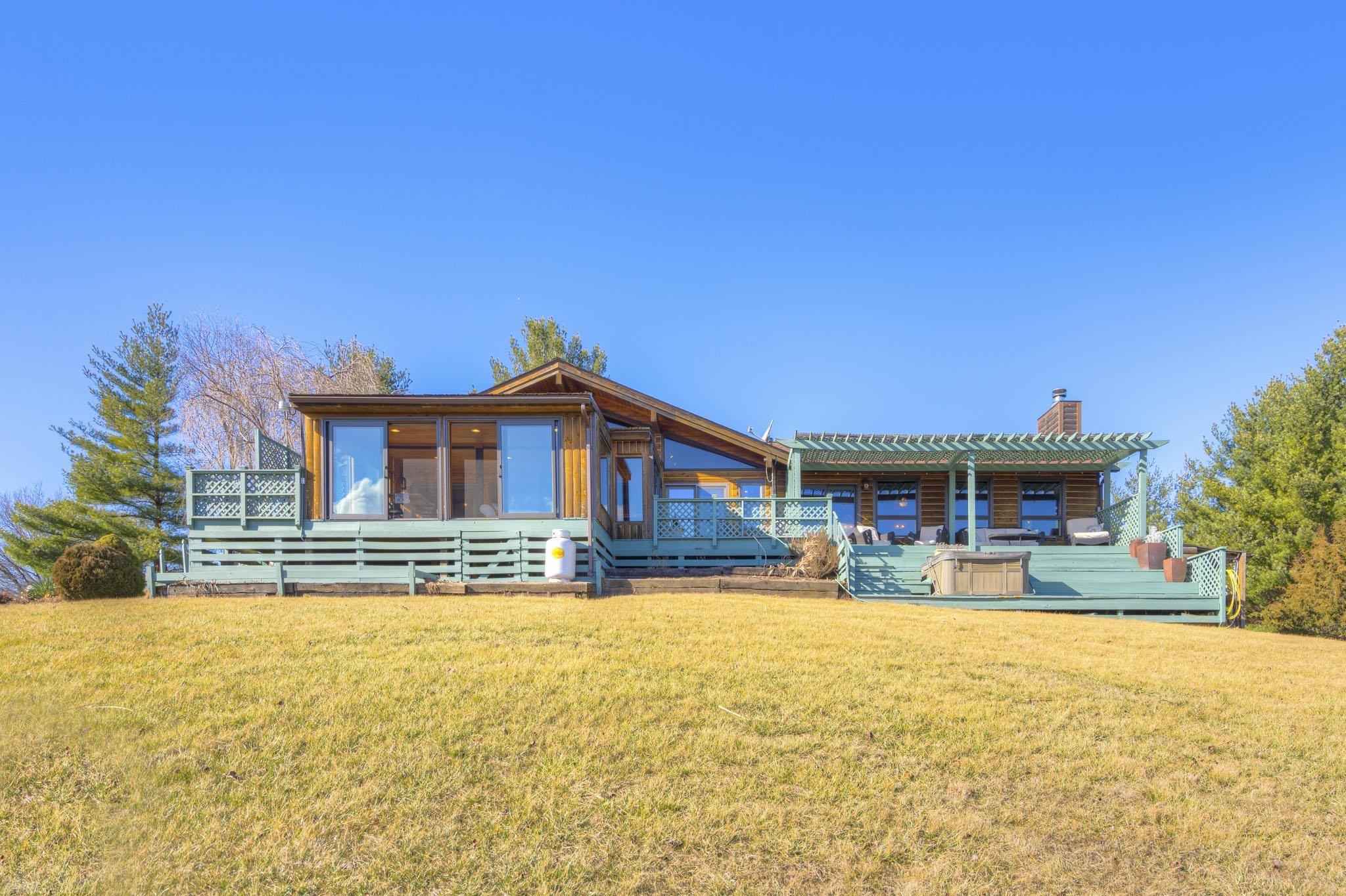 5931 GRAYSONTOWN Road, Radford, VA 24141