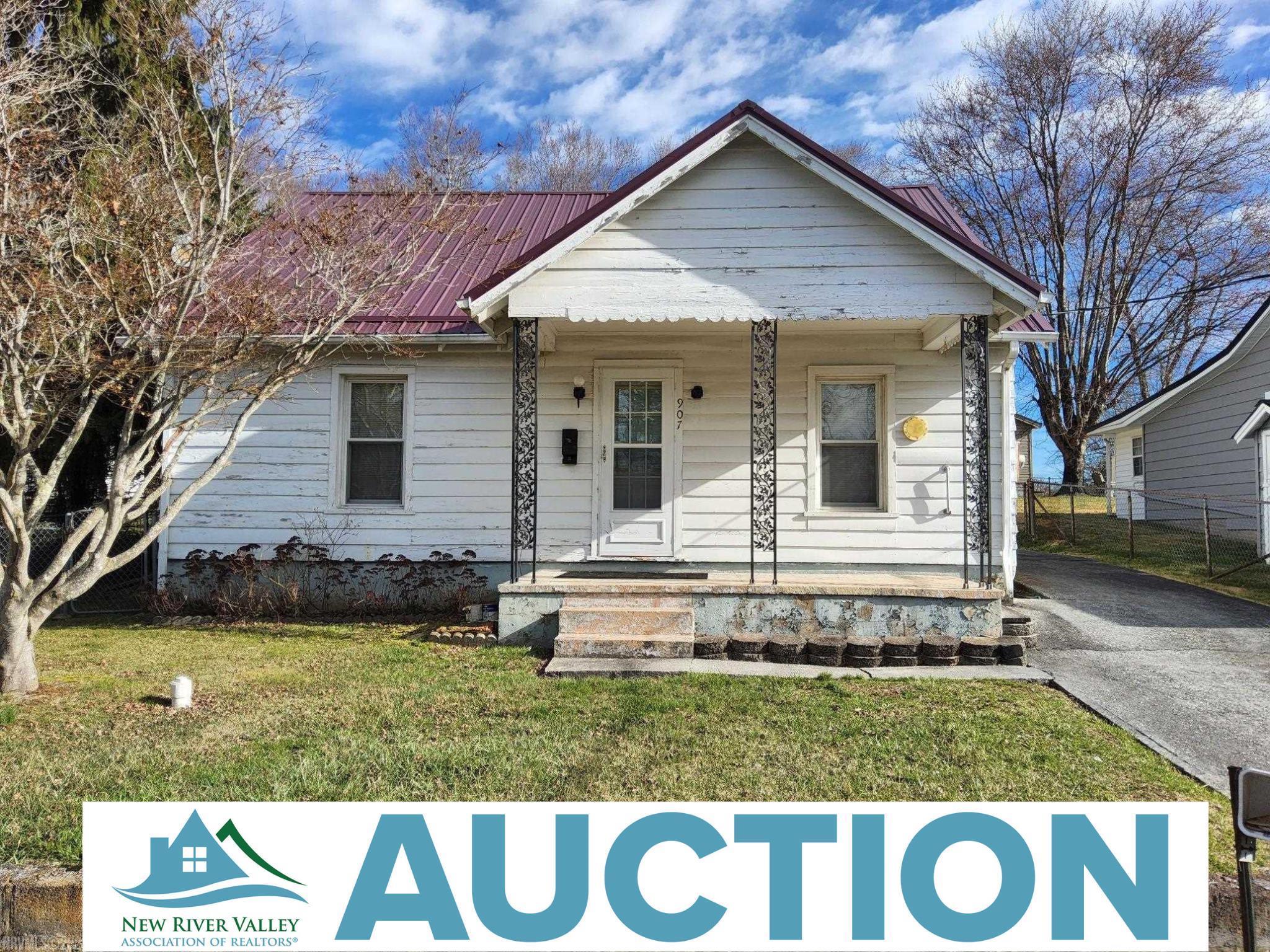907 Mashburn Avenue, Pulaski, VA 24301