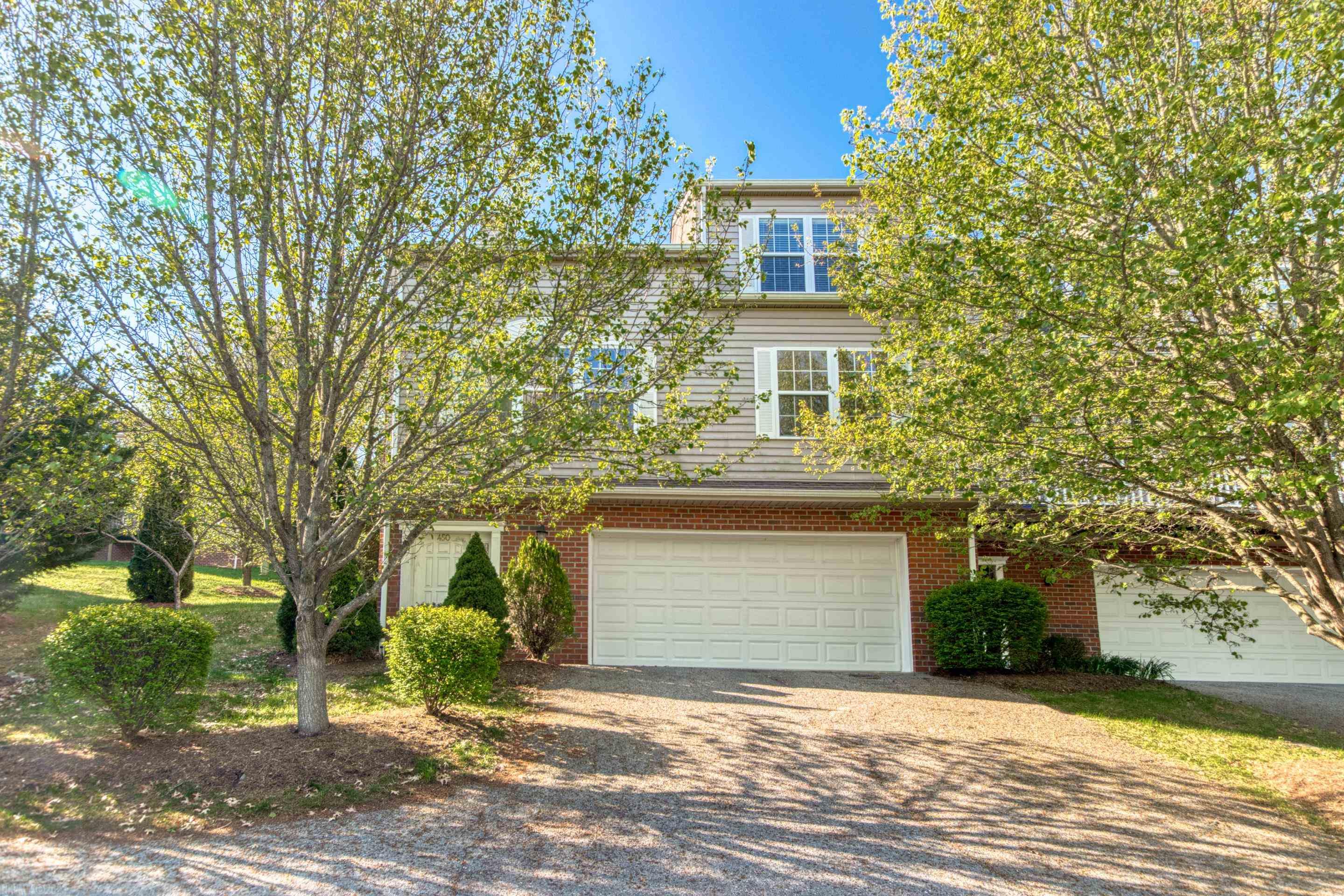 450 Oak Tree Boulevard, Christiansburg, VA 24073