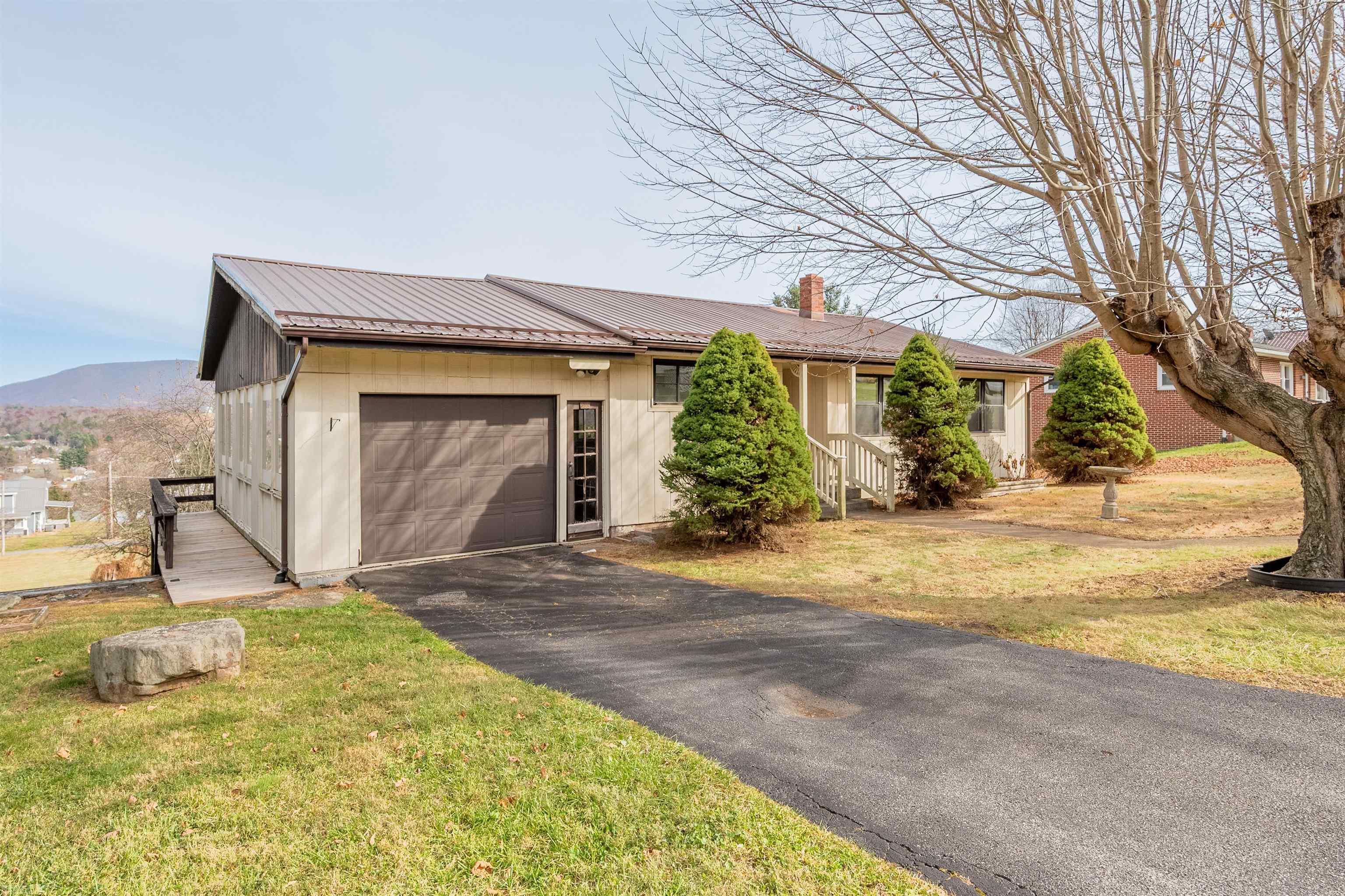 Pearisburg, Virginia 308 N Dennis Street, Pearisburg, VA Residential