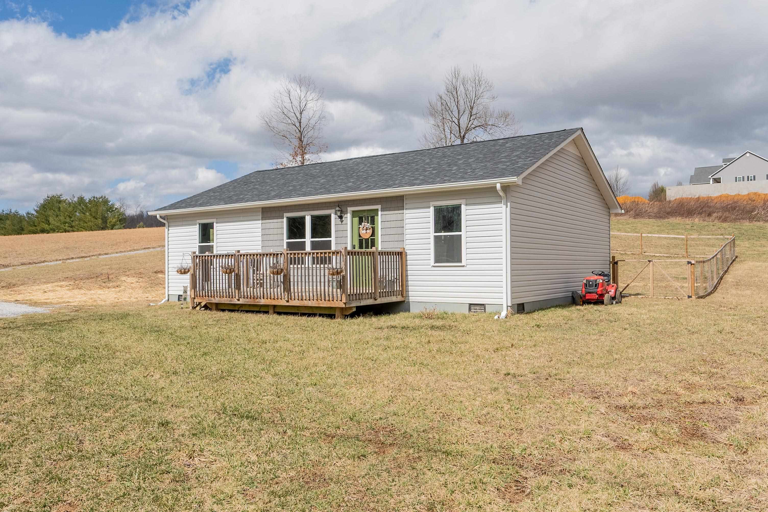 Hello first time home buyers or those wanting a sweet little cottage home in Rural Retreat close to schools!! Upon stepping into this sweet place it immediately feels like home!! Welcome yourself to this cozy 3 bedroom 2 bath home on a an acre in the town.  If you have pets, even better, as this humble home comes with a fenced in back yard for your furry friends!! Call for your showing today!!