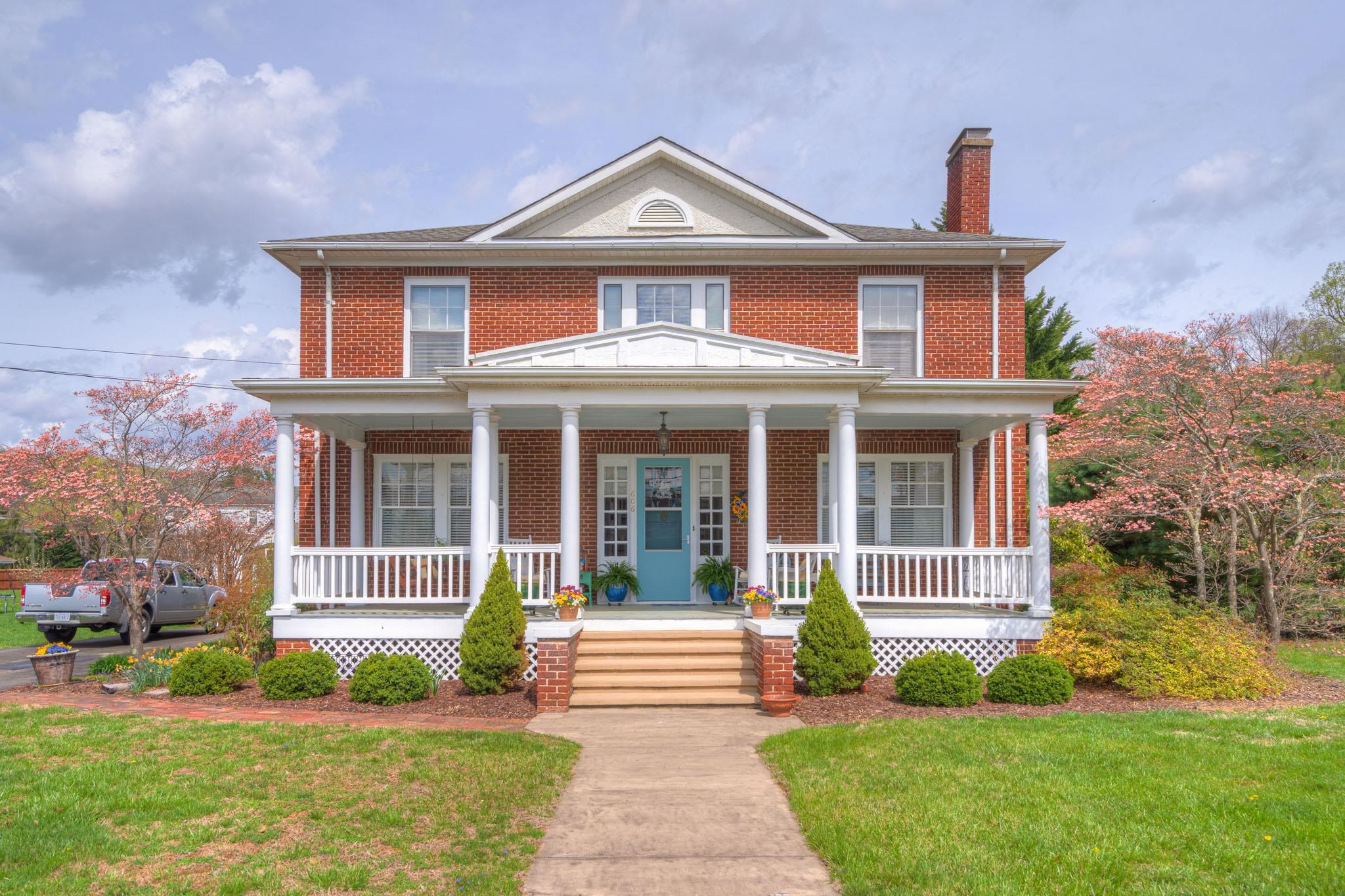 Nestled in the heart of Pembroke, Va. this 1925 Colonial home with a large southern style front porch blends historic charm with modern amenities. Private back yard with flowering trees. This home features 4 bedrooms, 2.5 baths, private office for work at home. Gracious entertaining first floor. Many period details include original hardwood floors, oversize baseboards, dentil molding, interior french doors, butler pantry, and 9.5 foot ceilings. Exceptional outdoor experiences include boat ramp to New River and everything you may need for your water adventure nearby. Cascades National Forest area with trails and waterfall. Restaurants, town park, nearby golf course and Mountain Lake Lodge. Easy commute to Virginia Tech. An exceptional place to live.