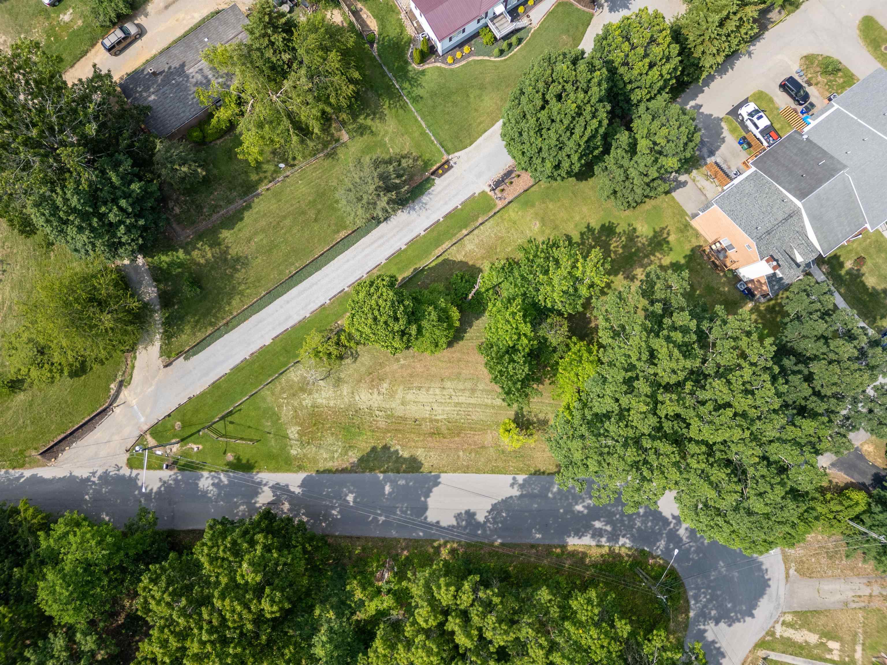 Great corner lot in an established neighborhood—ideal for a twin home or single-family residence. This vacant lot offers easy access to town water, sewer, and electricity. HOA dues, which include lawn maintenance, do not apply until a home is built. A fantastic opportunity for builders or investors in a prime location close to schools, shopping, and major routes. Don’t miss this ready-to-build site in one of Christiansburg’s most convenient areas!