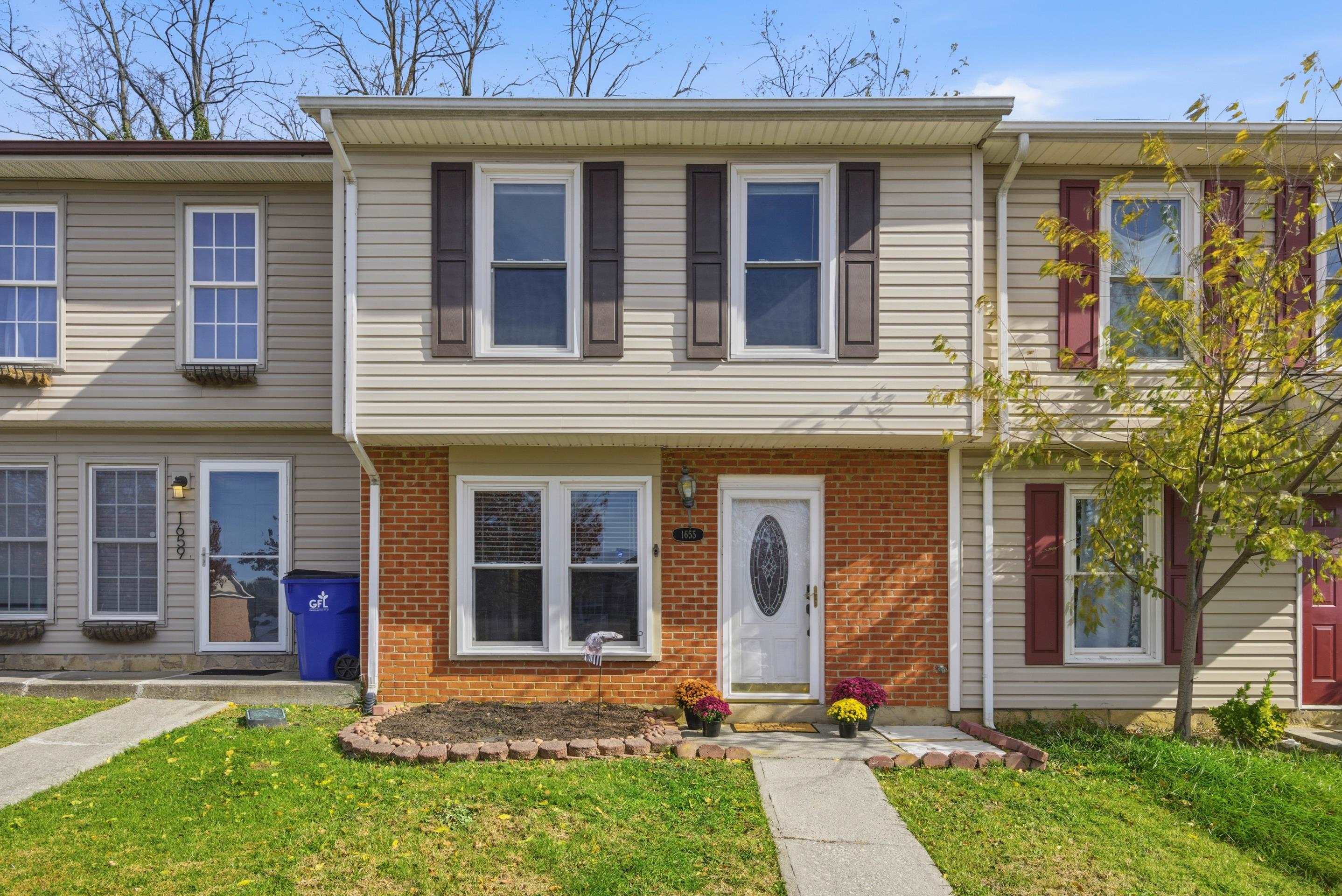 This charming townhome offers a warm and welcoming feel the moment you walk in, with thoughtful updates and an easy layout ideal for comfortable living. Enjoy being steps from everything with direct access to the Huckleberry Trail, walking distance to the rec center, local amenities and a favorite local Restaurant. Schools and other everyday conveniences are just around the corner, making this the perfect spot for anyone who loves having everything close by. This home features a bright, open layout with tasteful updates and low-maintenance living in a cozy neighborhood with no HOA fees. Whether you’re looking for your first home, a downsized space, or an investment property, this townhome checks all the boxes. Schedule your showing today!