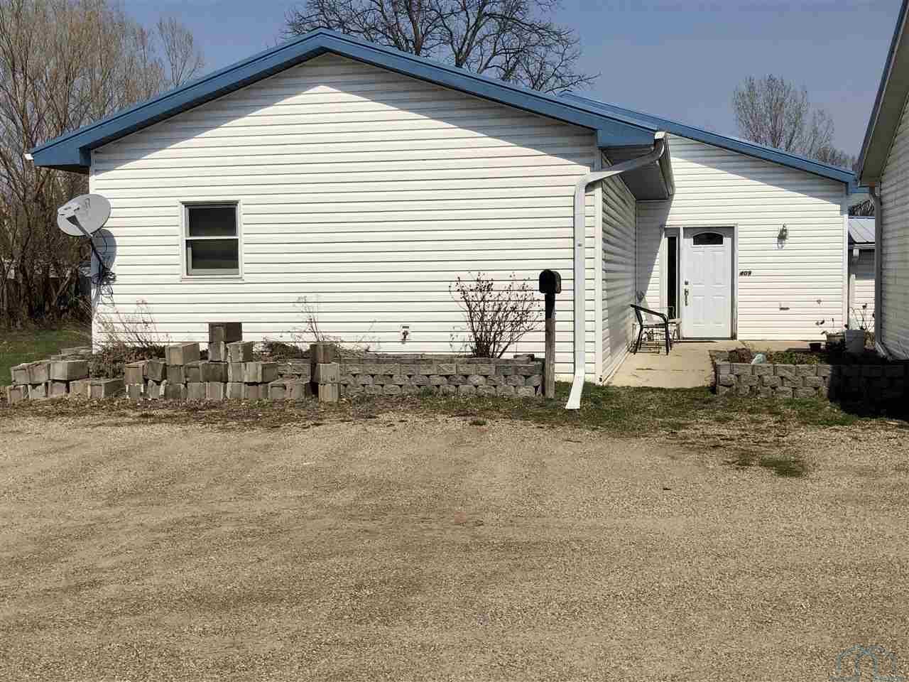 409 Rose St E, Elk Point, SD 57025 