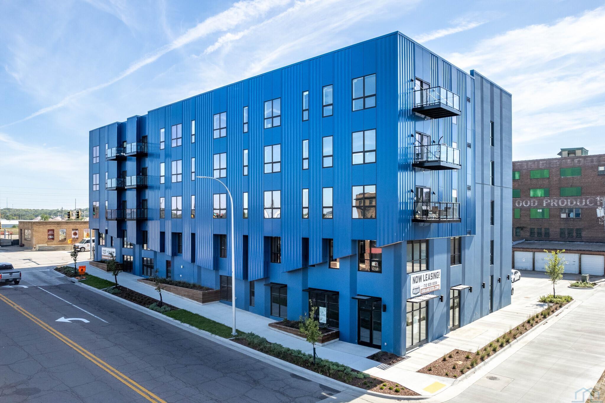 1220 4th Street, Sioux City, IA 51101 