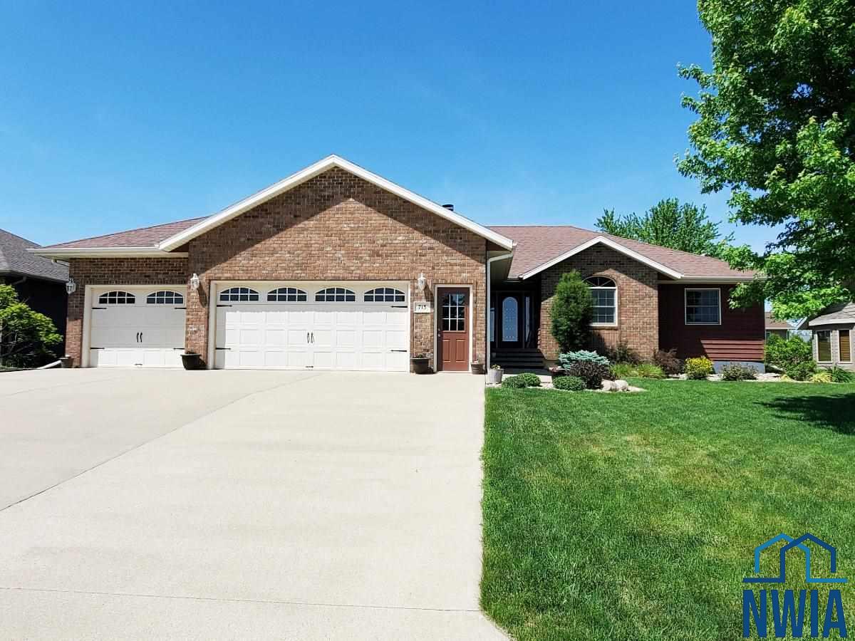 Search MLS Siouxland Town & Country Realty