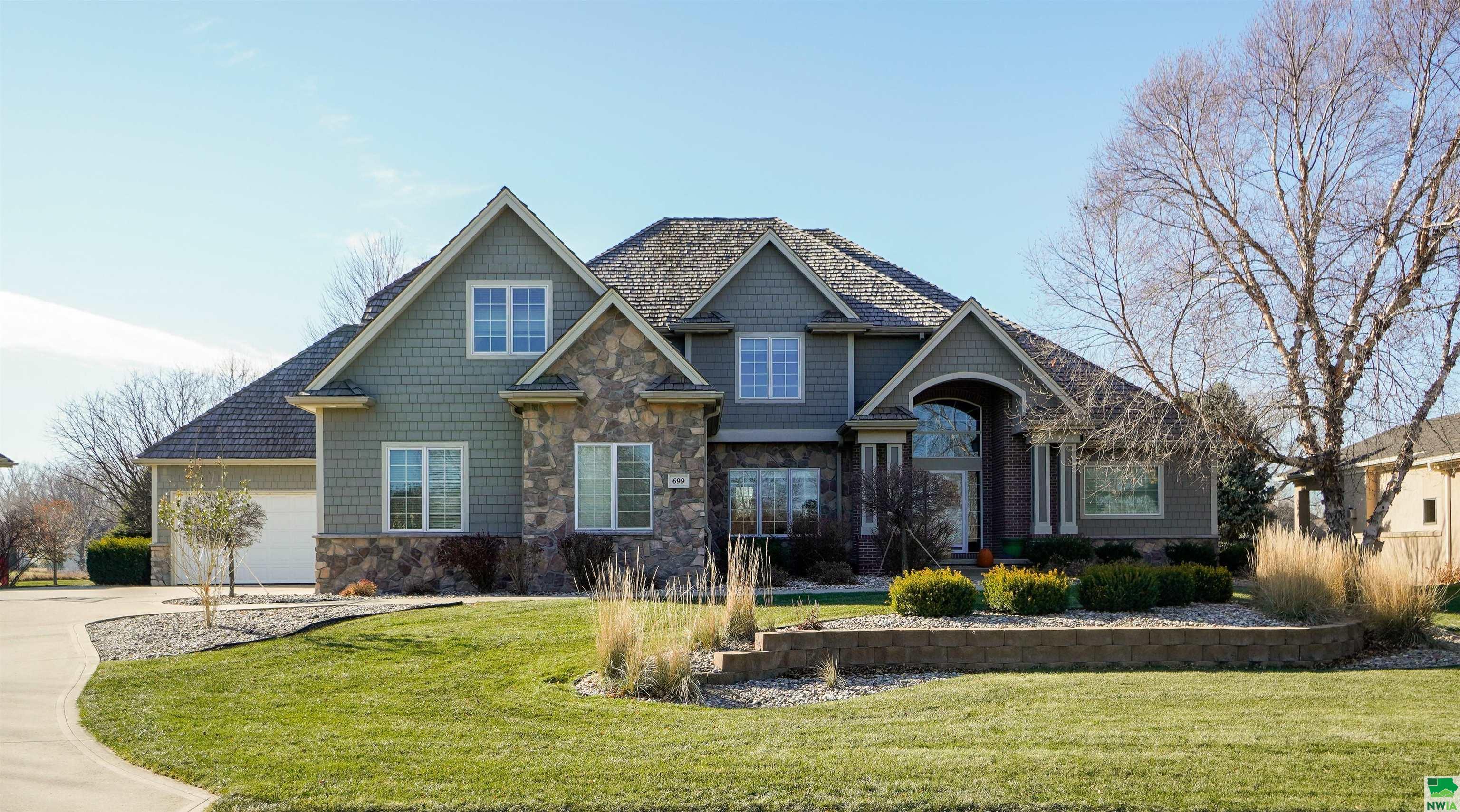 699 Cherry Hills ln, Dakota Dunes, SD 57049 
