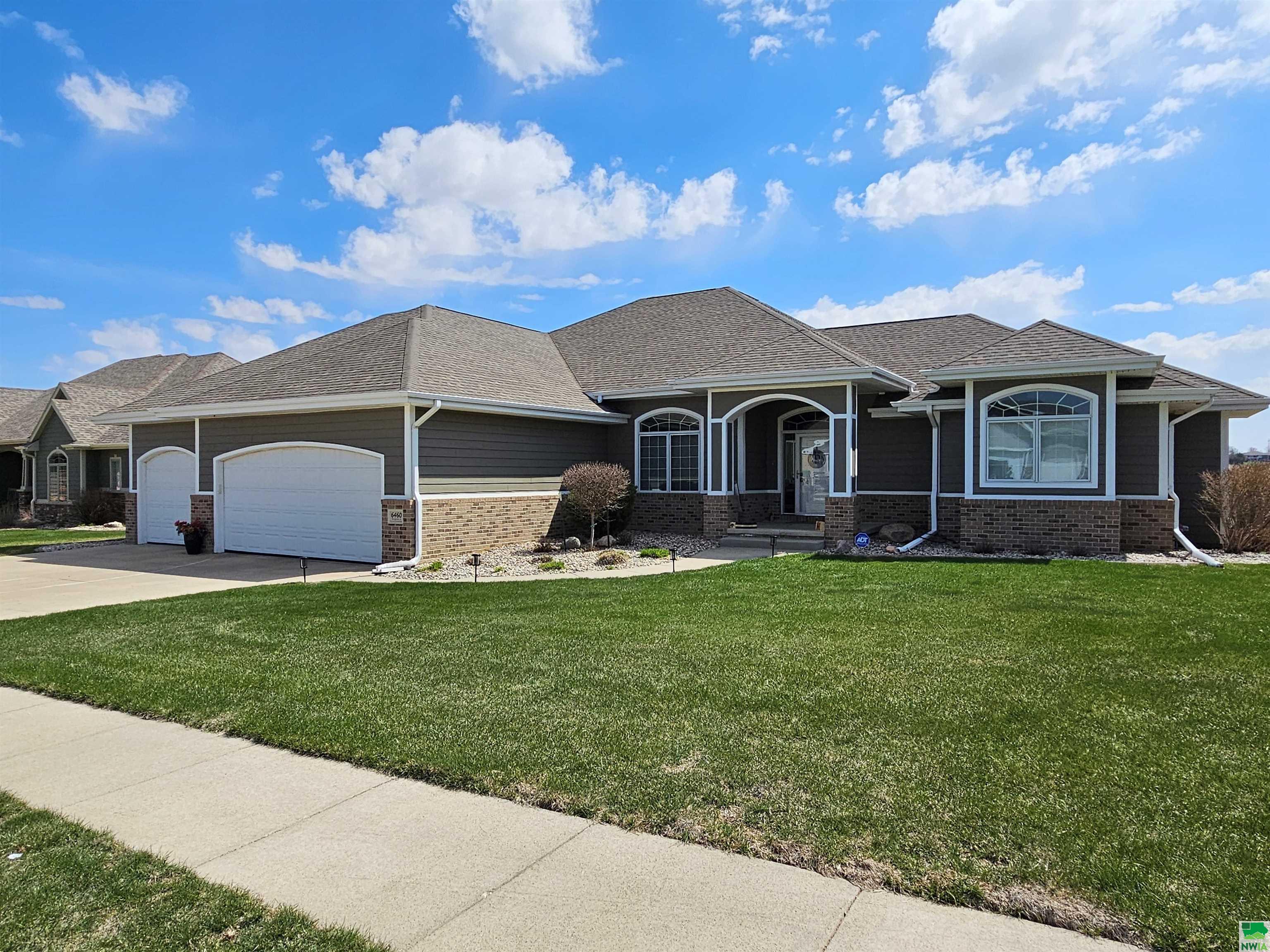 6460 Mickelson St, Sioux City, Iowa 51106 
