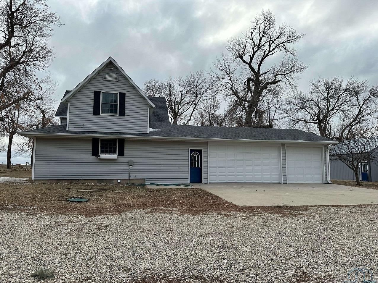 5413 310th St., Sanborn, Iowa 51248 