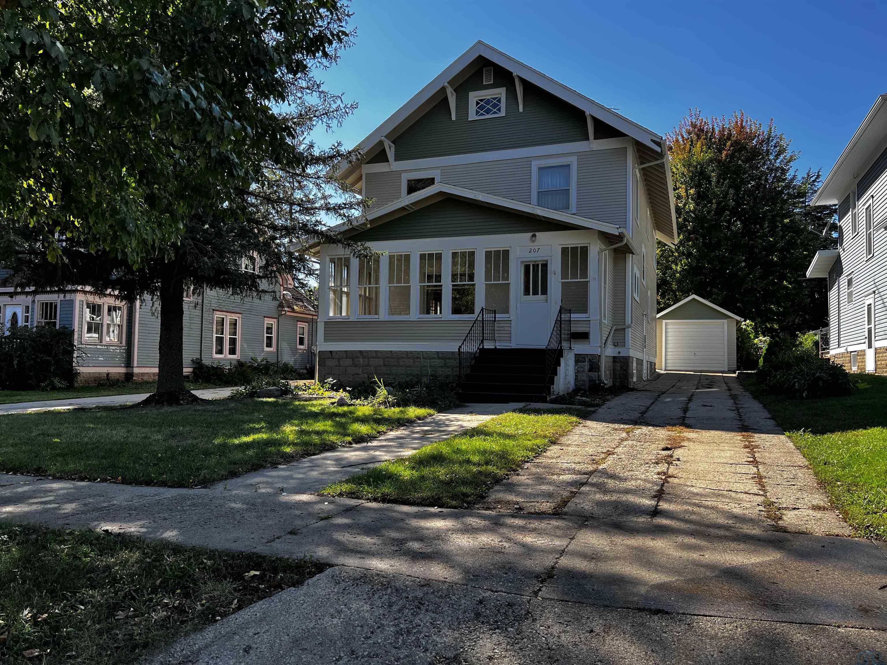 207 11TH ST N, Cherokee, Iowa 51012 