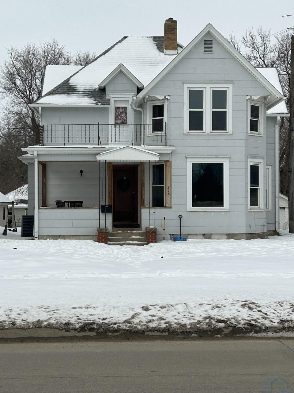 316 Dakota N, Vermillion, SD 57069 