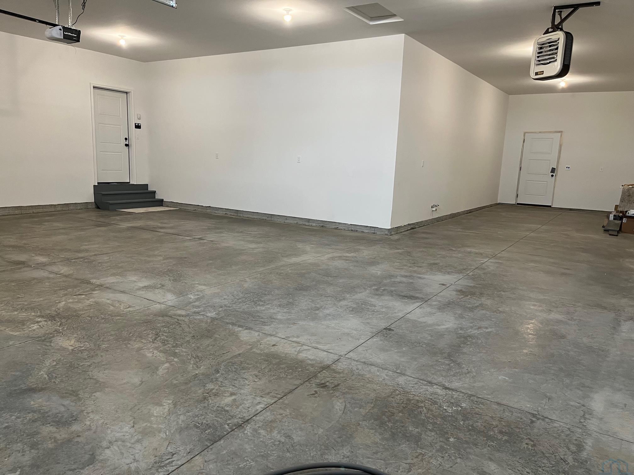 Whitetail Court