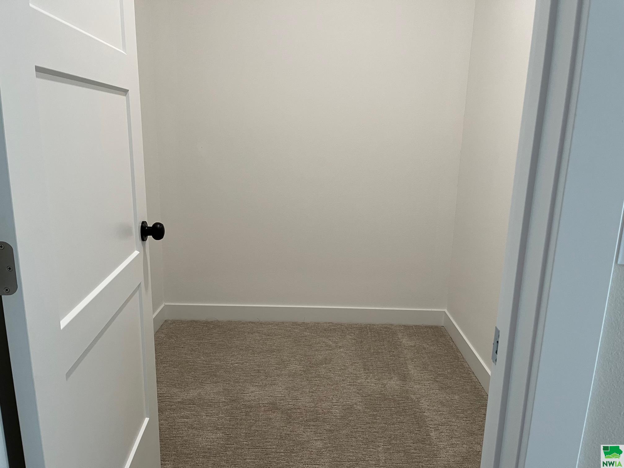 MLS #820238