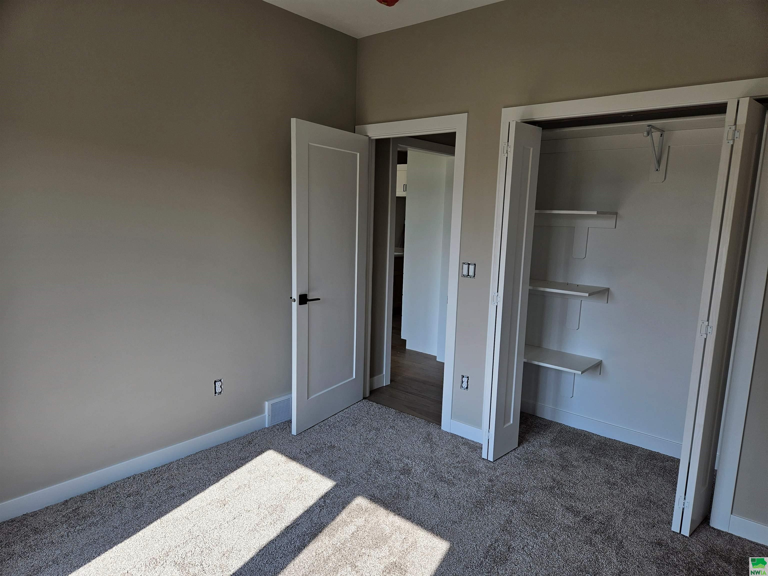 MLS #820530