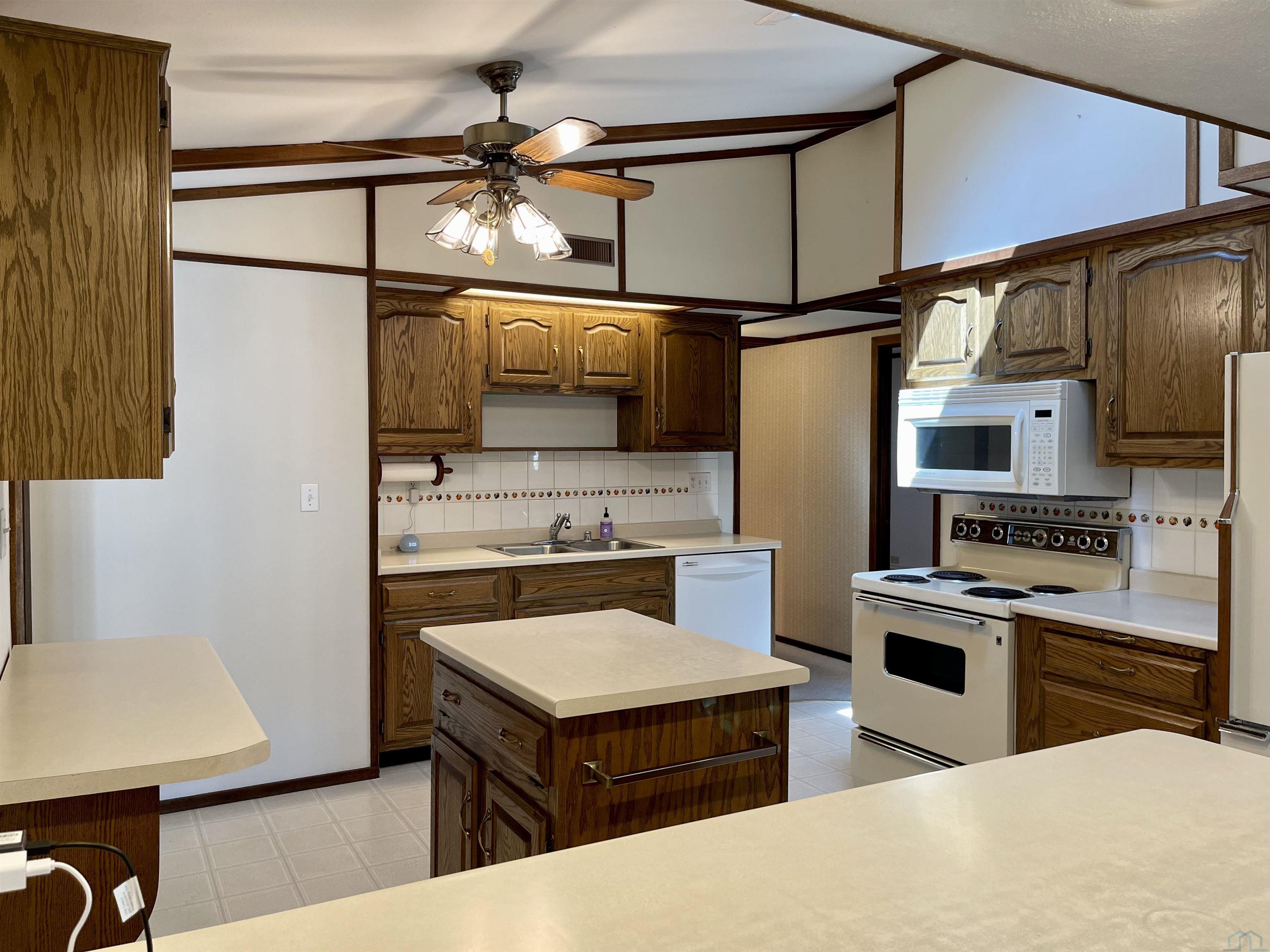 Homes For Sale at Oneida