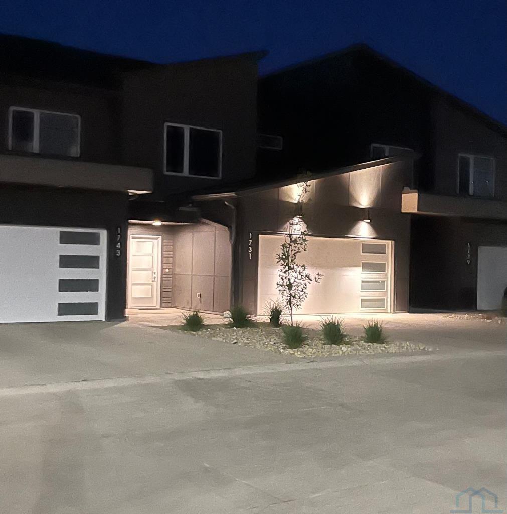 1731 13th Ave SE, Sioux Center, Iowa 51250 