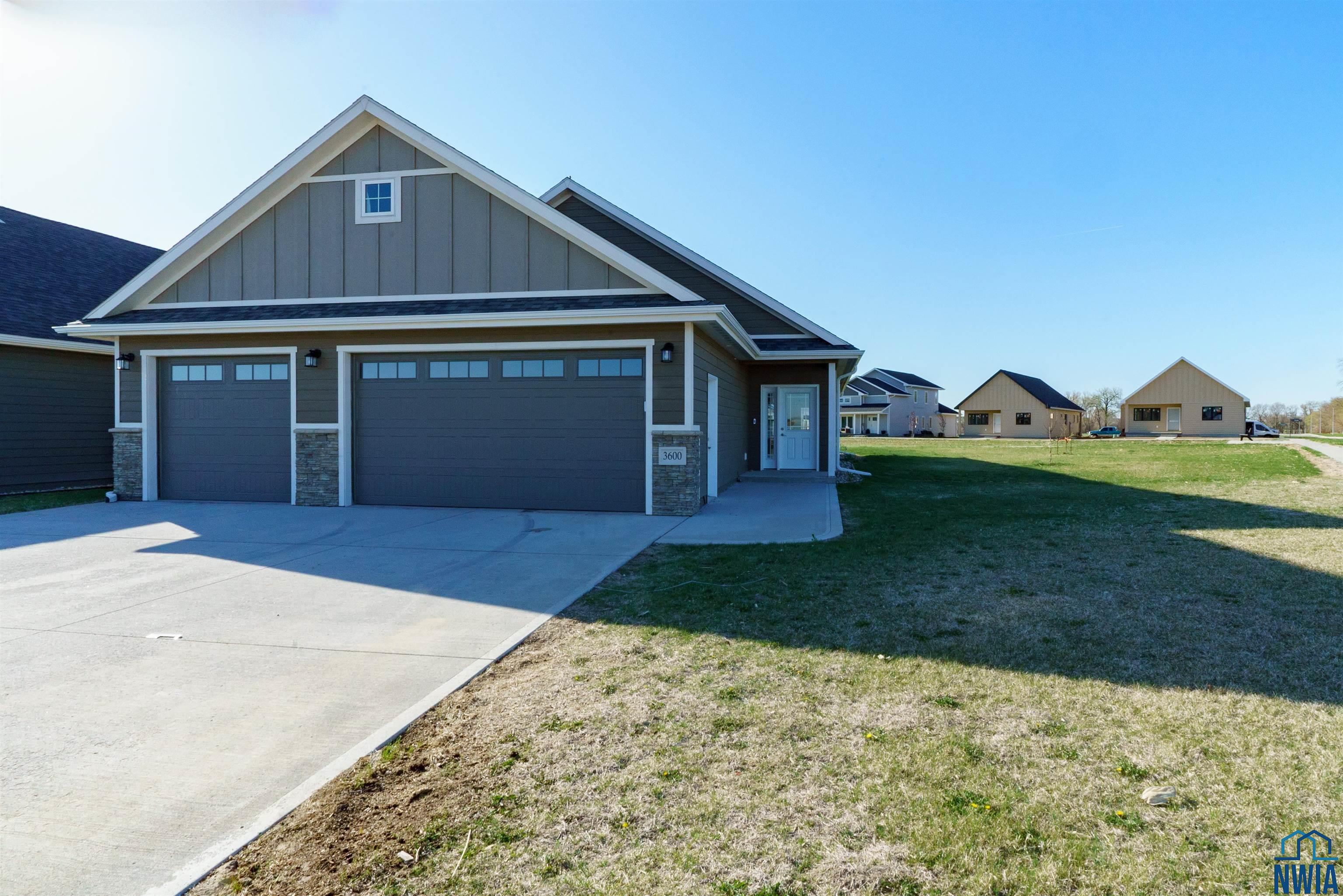 3600 PRAIRIE GROVE, South Sioux City, Nebraska 68776 