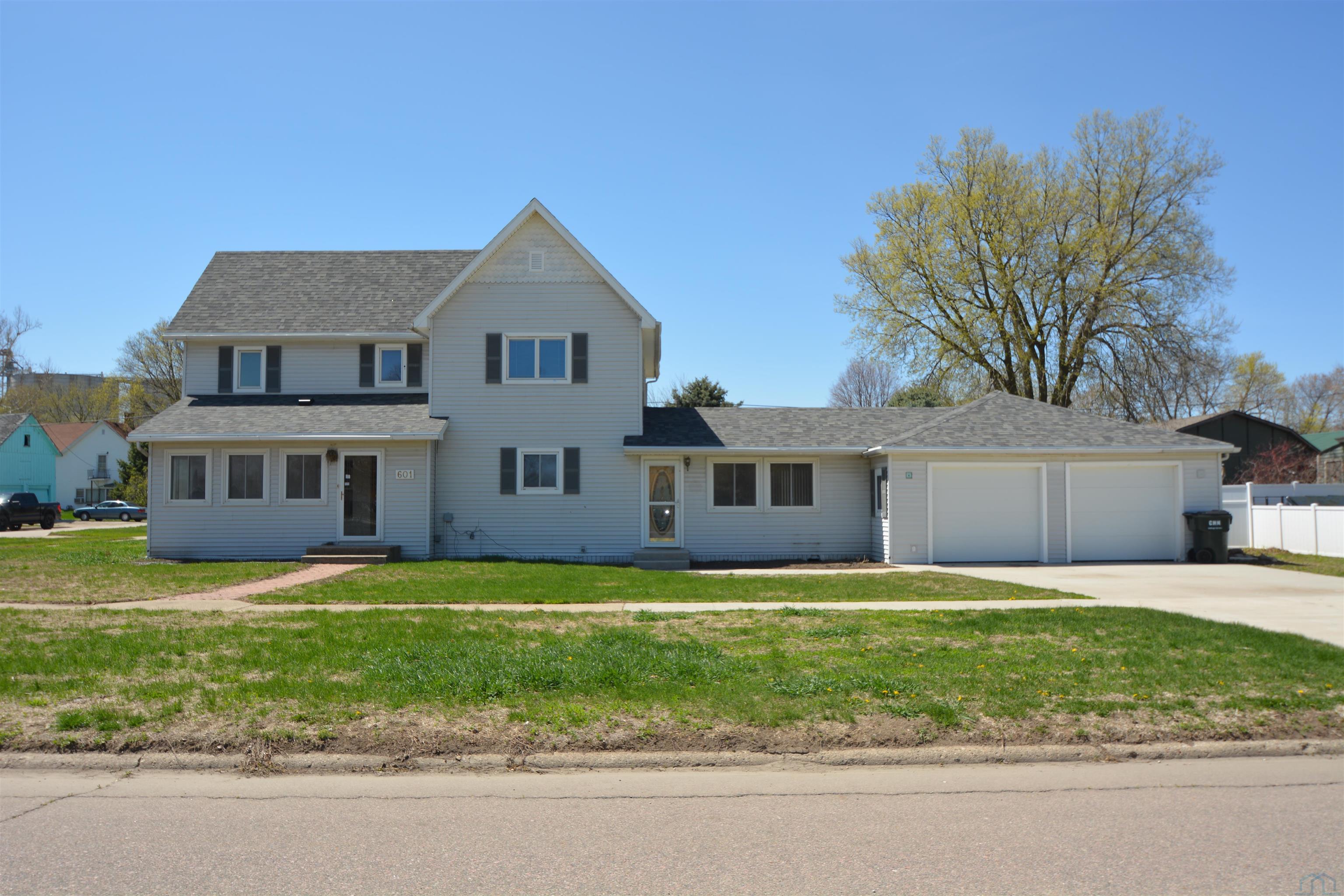 601 Beall St, Sloan, Iowa 51055 