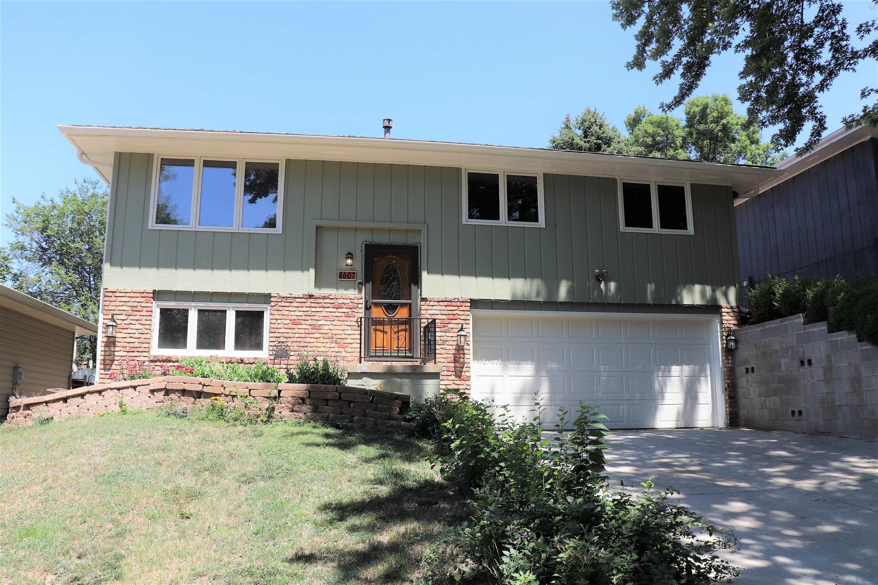 4607 Applewood Ave, Sioux City, Iowa 51106 