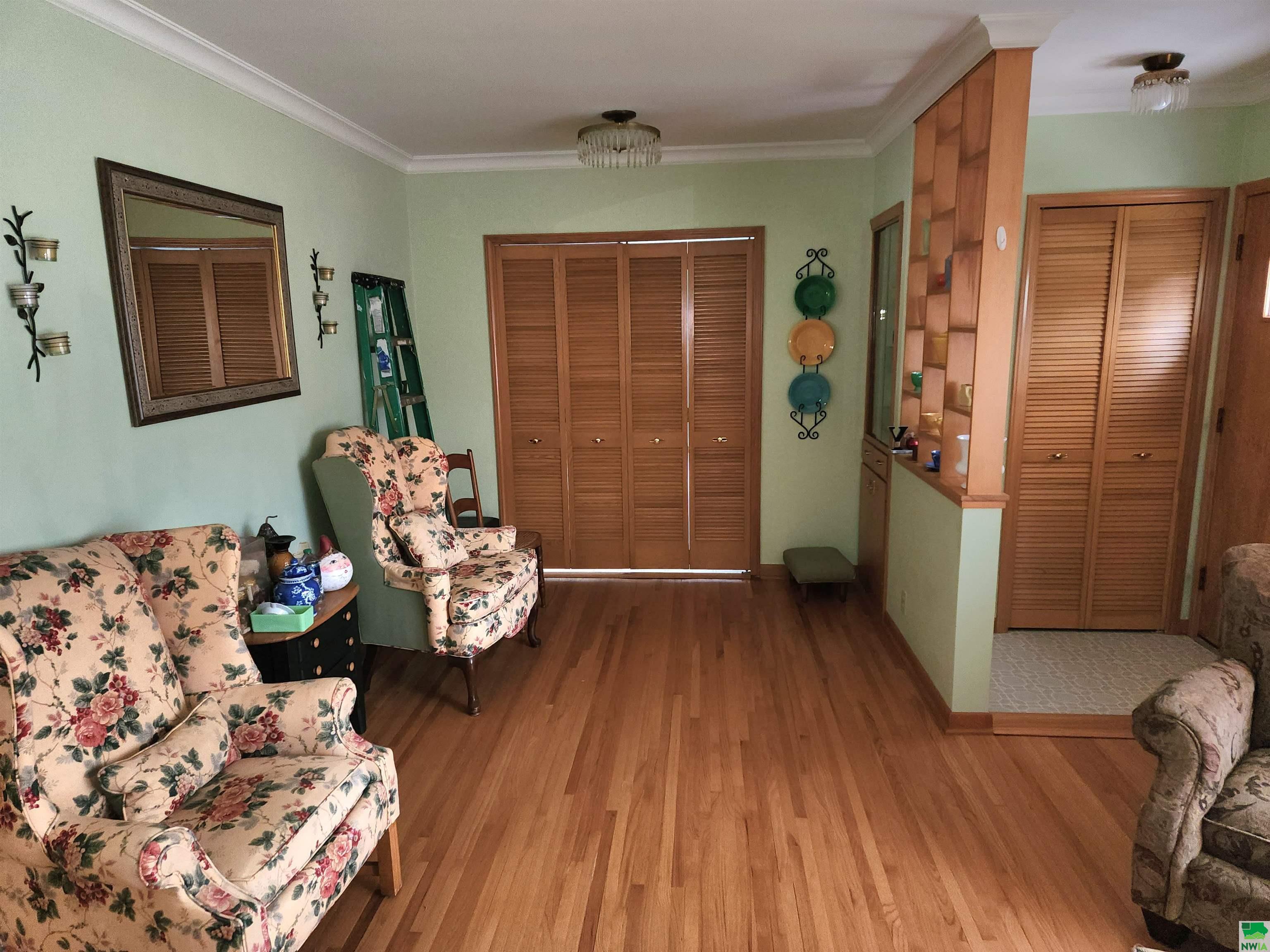 MLS #821063