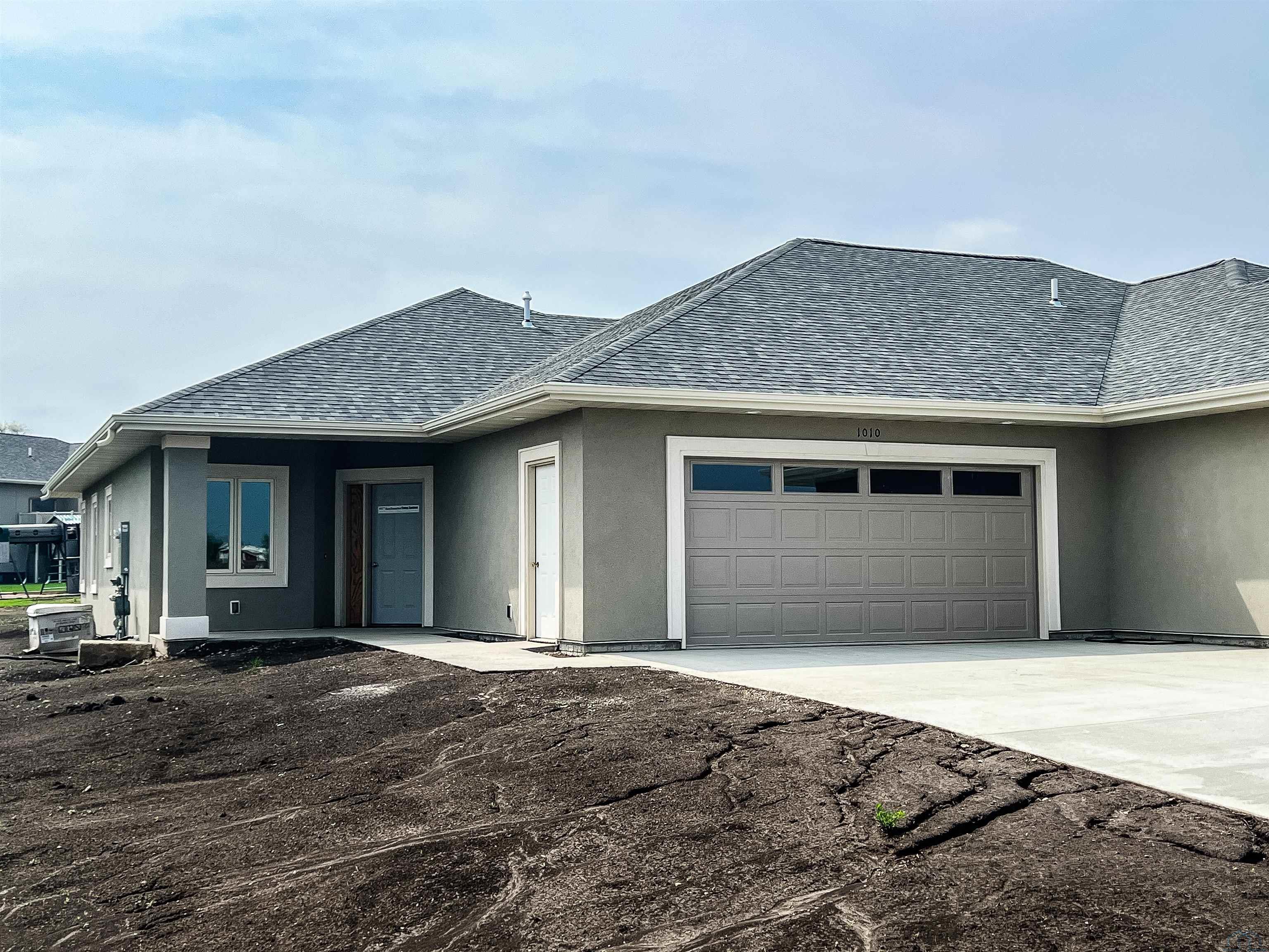 1010 Abby Rd, Alton, Iowa 51003 