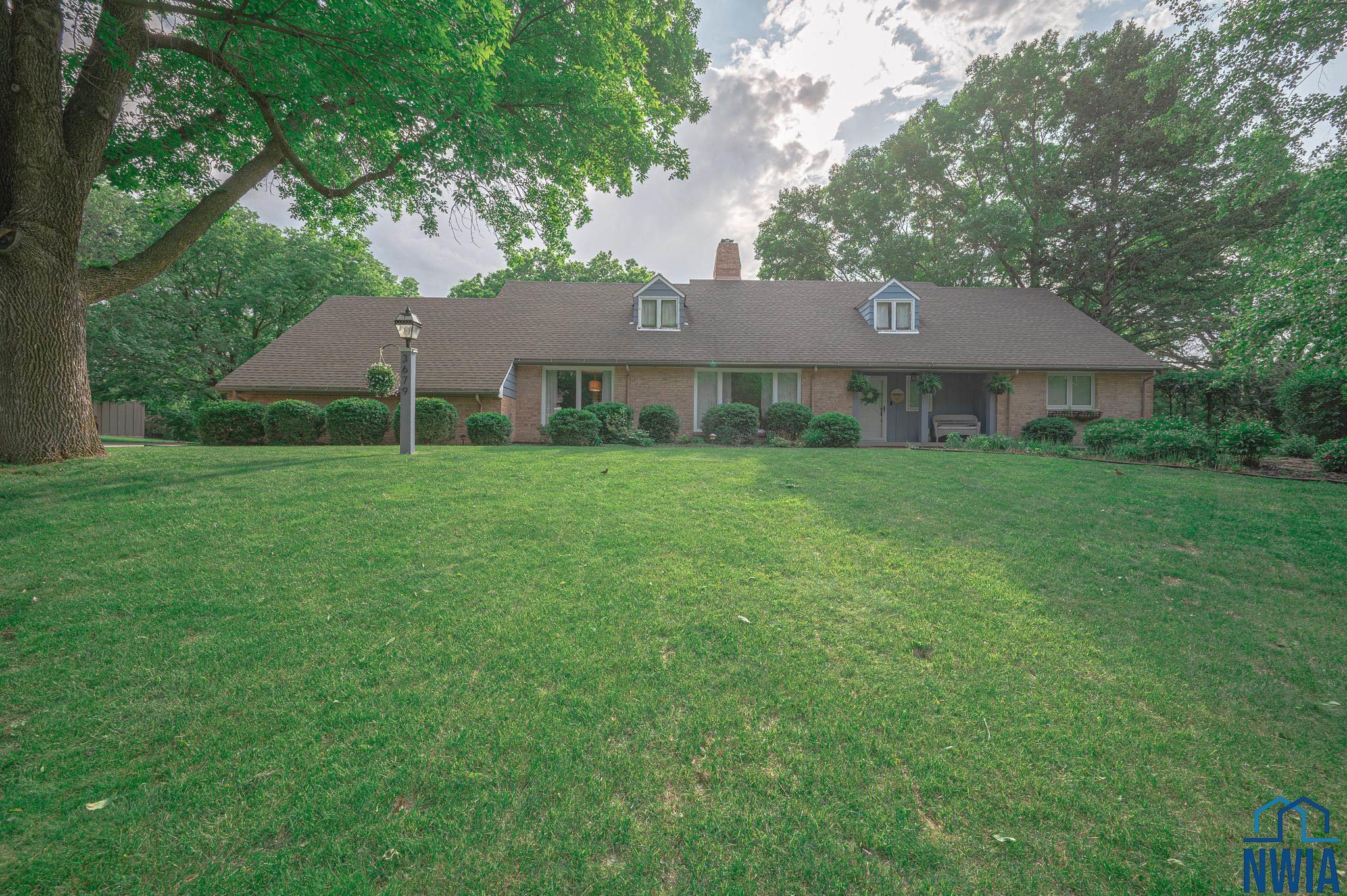 3679 Lindenwood, Sioux City, Iowa 51104 