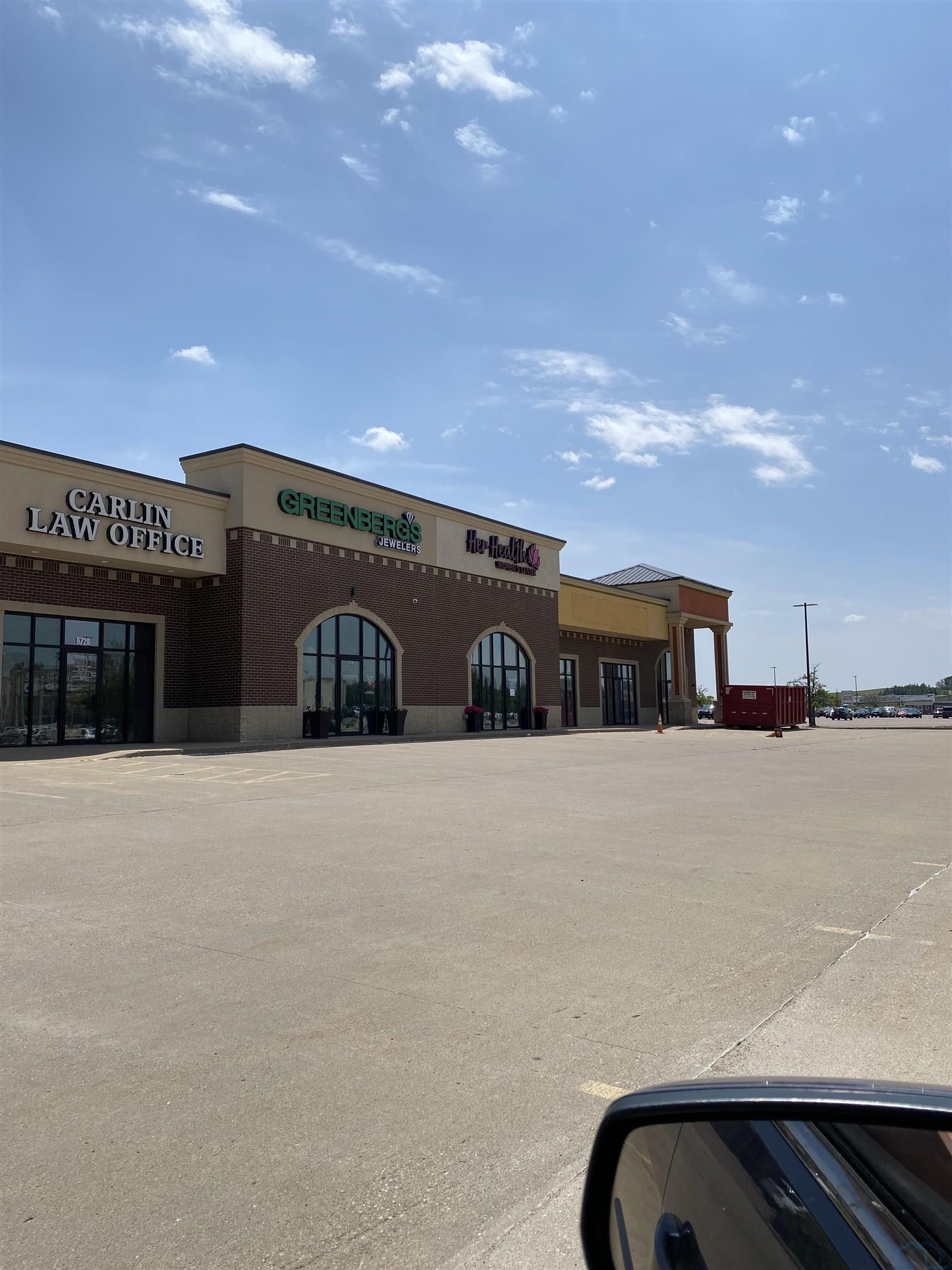 5722 Sunnybrook Drive, Sioux City, Iowa 51106 