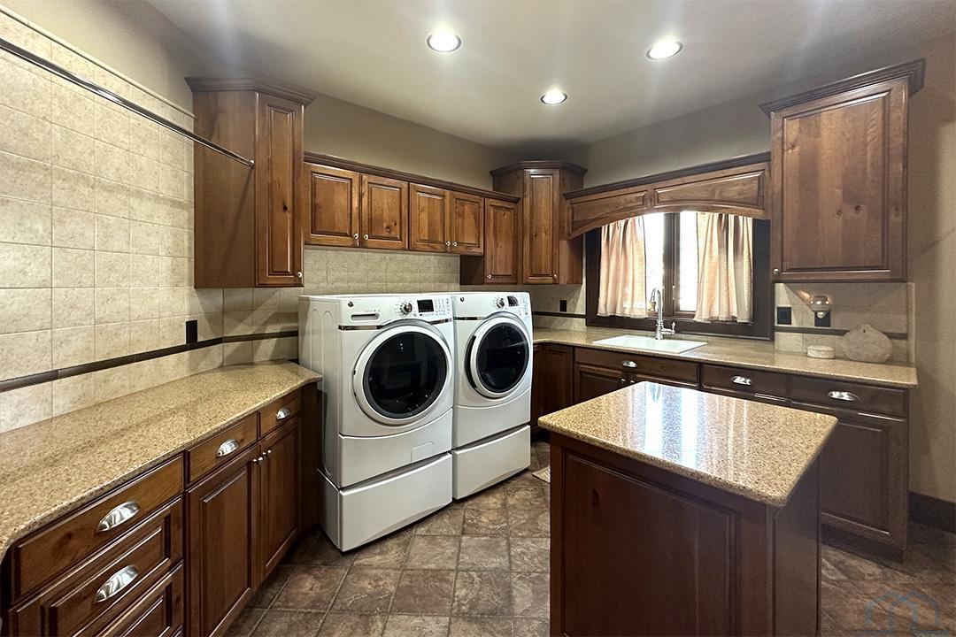 MLS# 821109