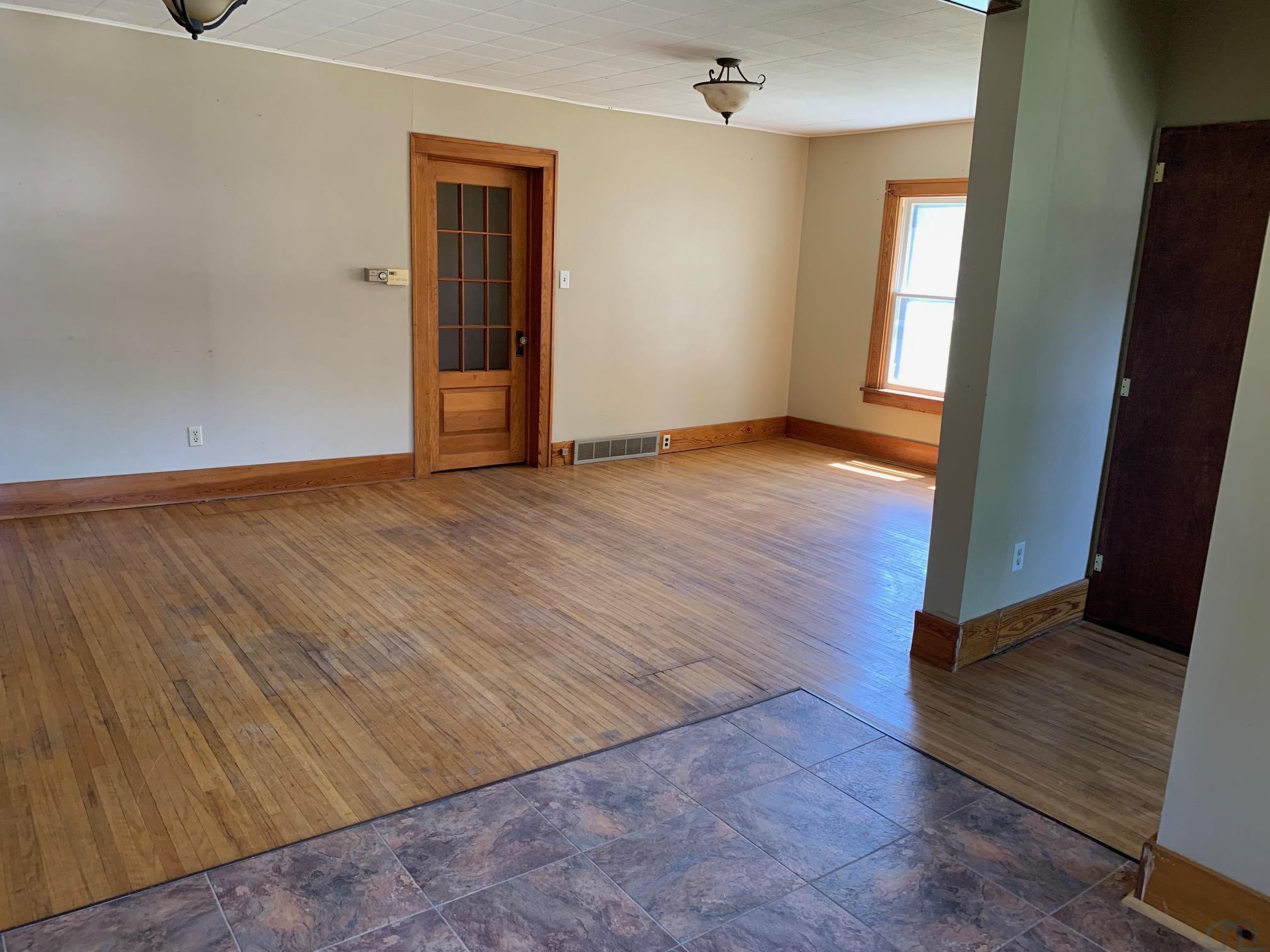 116 South Harvard, Vermillion, SD 57069 